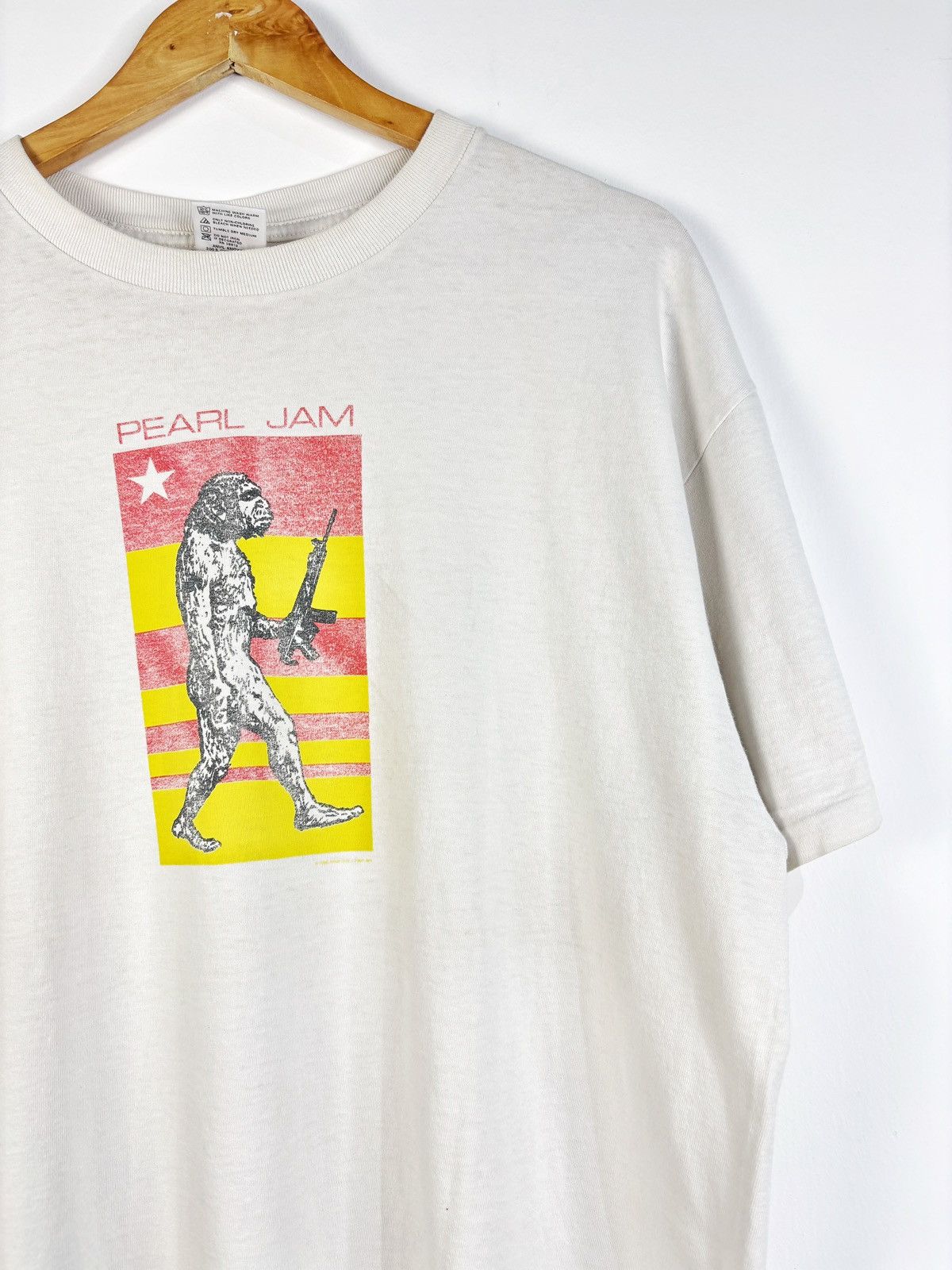 Band Tees Vintage 1998 Pearl jam Evolution Size US XL / EU 56 / 4 - 4 Thumbnail