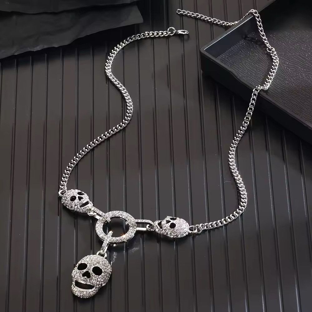 Jewelry Trendy Shiny Rhinestone Skull Pendant Necklace Size ONE SIZE - 4 Thumbnail