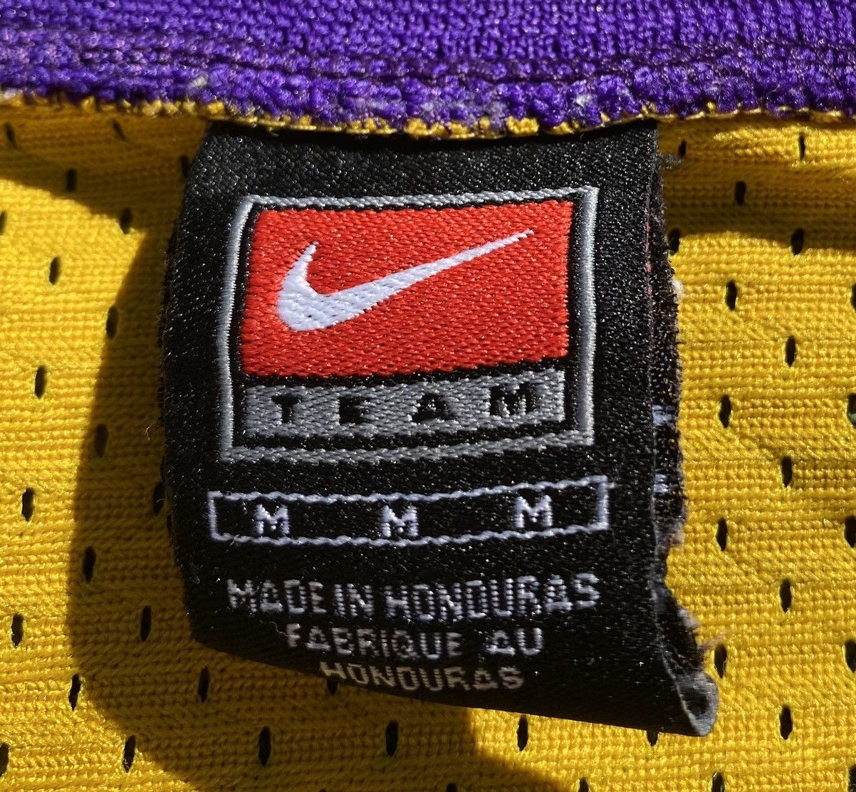 Nike VTG 90s Nike Los Angeles LA Lakers Shaq Jersey Distressed Size US S / EU 44-46 / 1 - 4 Thumbnail