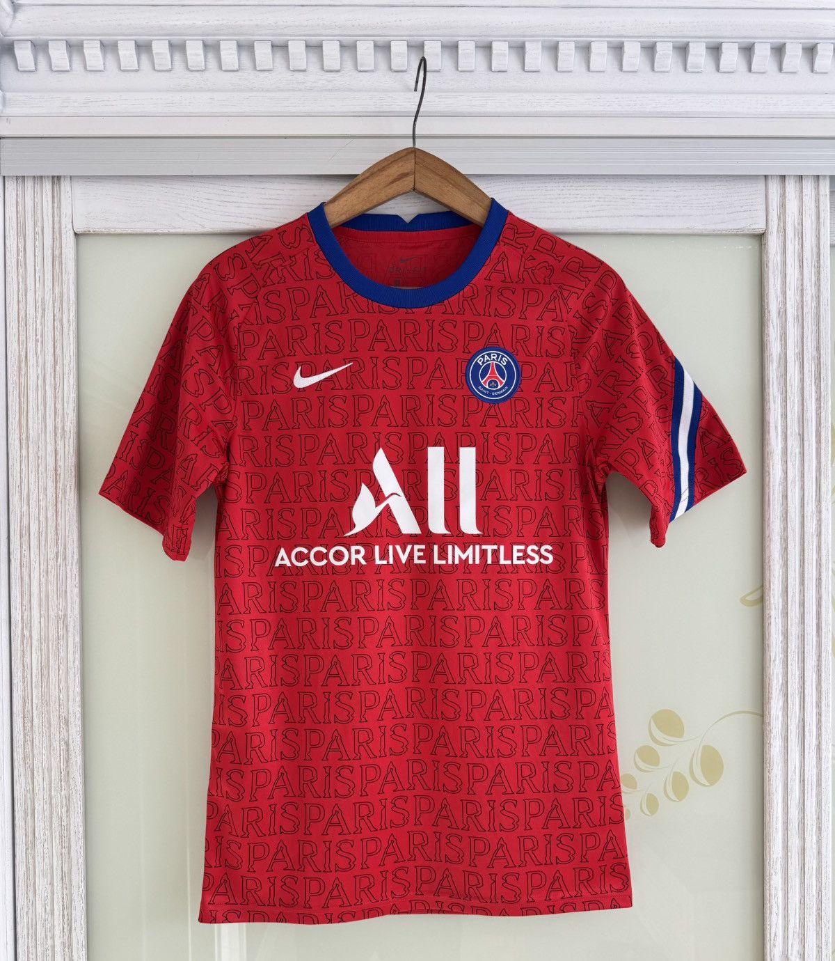 Nike Paris Saint Germain PSG 2020-2021 Soccer Jersey Football Kit Size US S / EU 44-46 / 1 - 1 Thumbnail