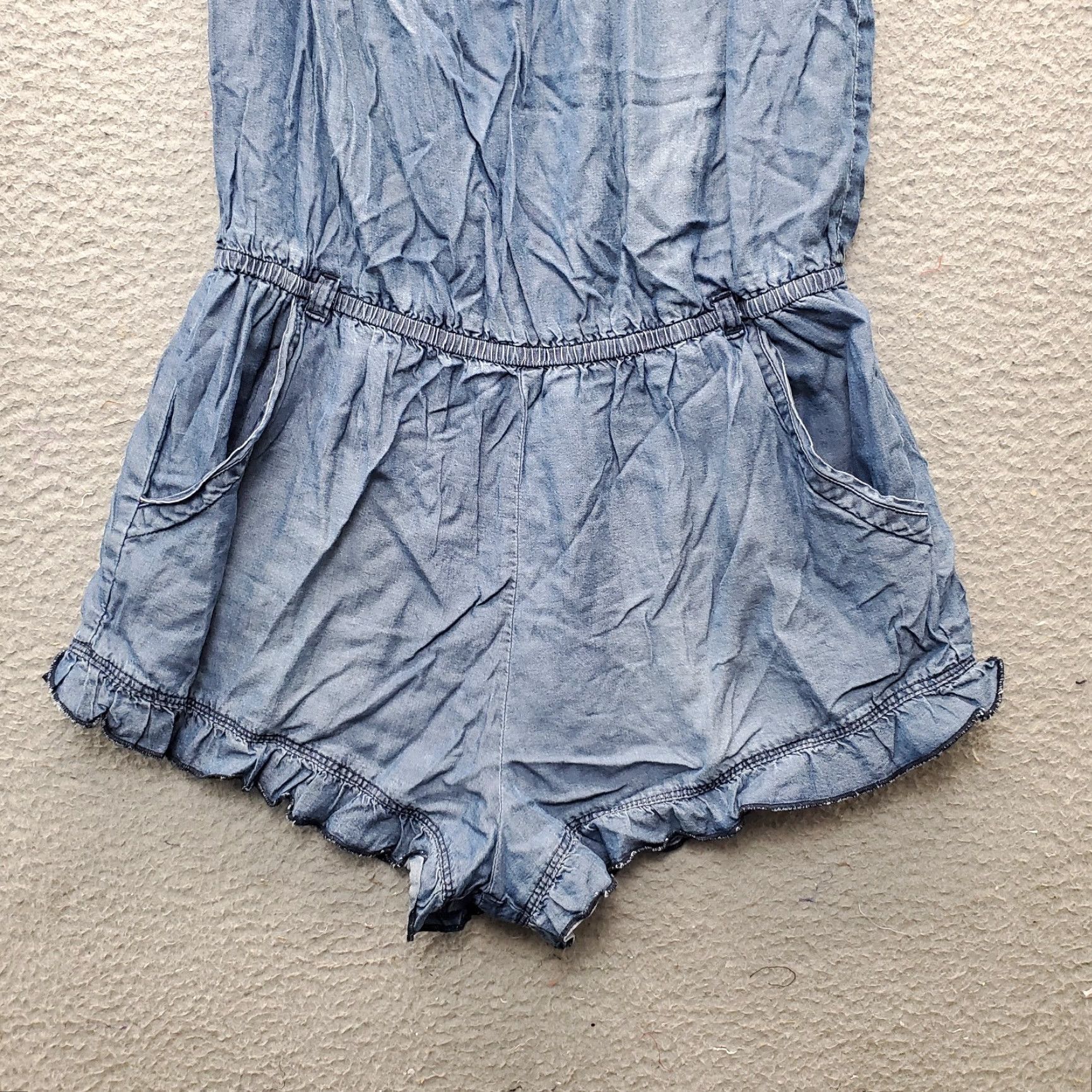 Vintage American Rag Cie Romper Womens Size M Denim Off-The-Shoulder Sleeveless Blue Size 32" / US 10 / IT 46 - 6 Thumbnail