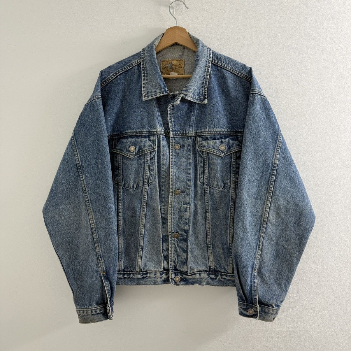 Gap Vintage GAP Denim Trucker Jacket Faded Patina Sz XL 90s Size US XL / EU 56 / 4 - 1 Thumbnail