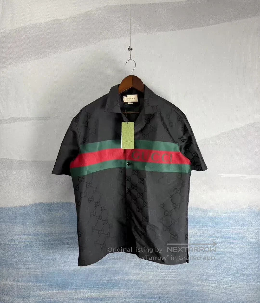 Gucci Guicci Red and Green Stripe Tone-on-Tone All-Over Print Sh Size US M / EU 48-50 / 2 - 1 Thumbnail