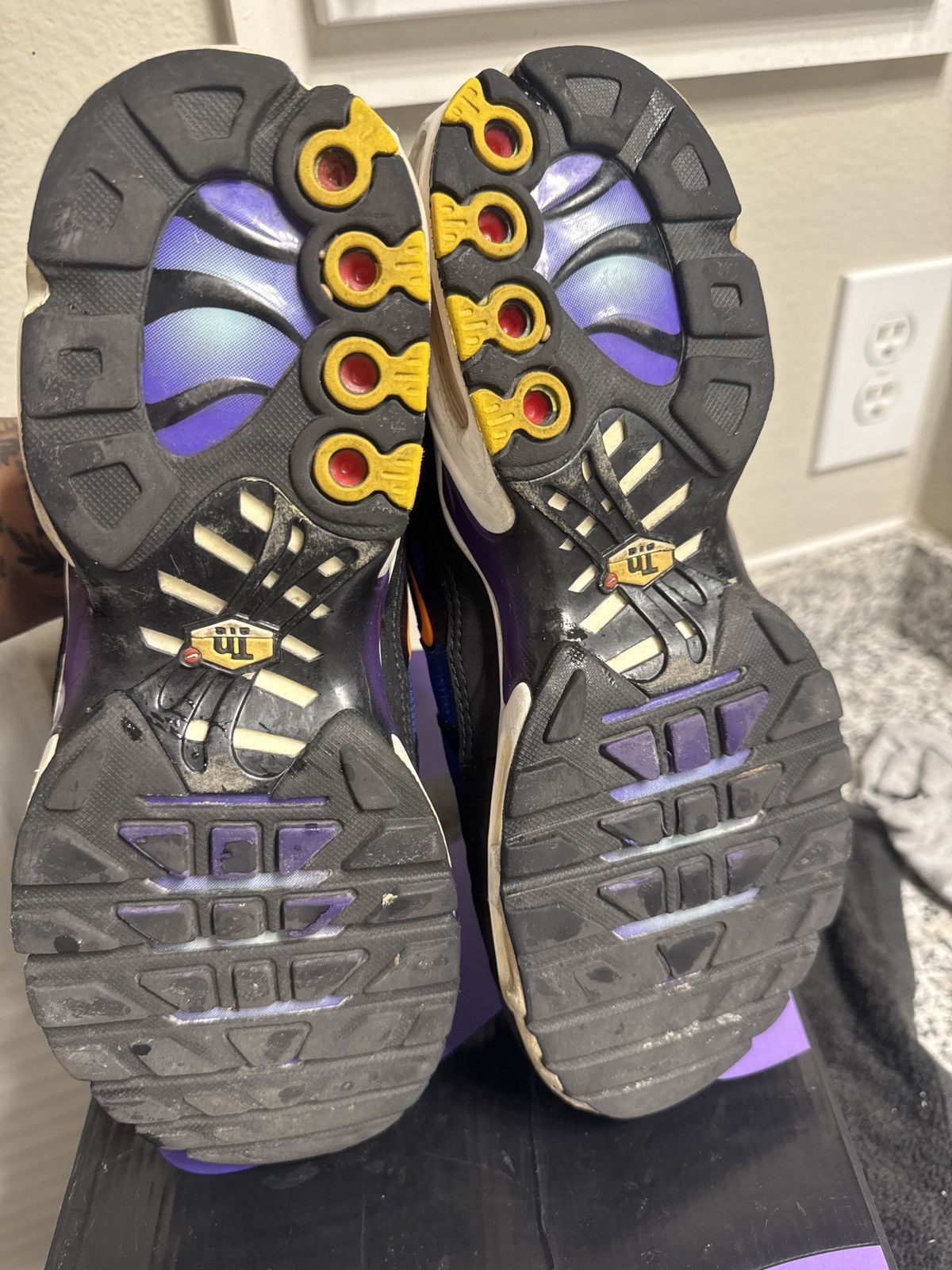 Nike Air Max Plus OG 2018 Size US 9.5 / EU 42-43 - 8 Thumbnail