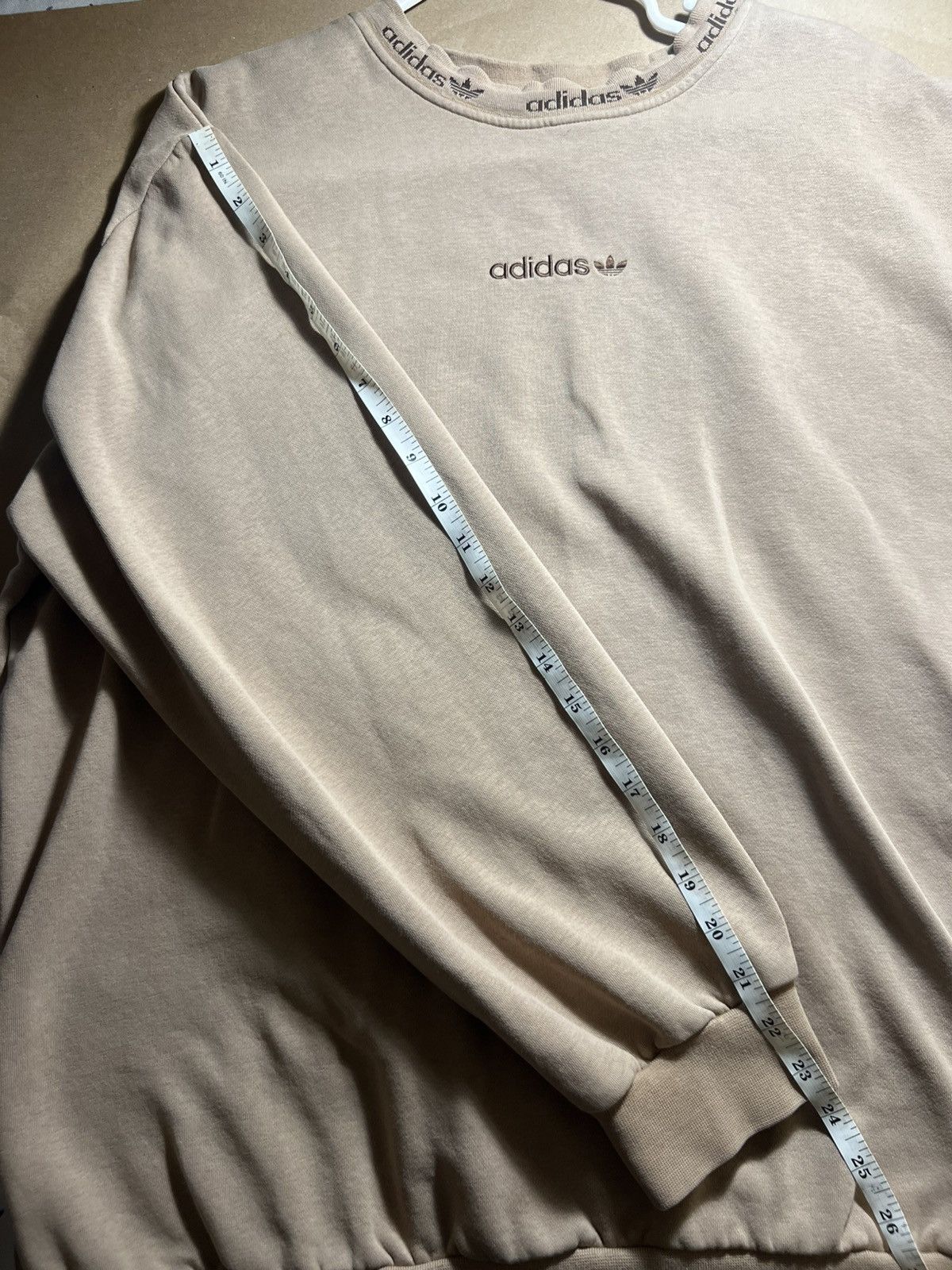 Adidas Adidas Original; Brown Crewneck Size US M / EU 48-50 / 2 - 6 Thumbnail