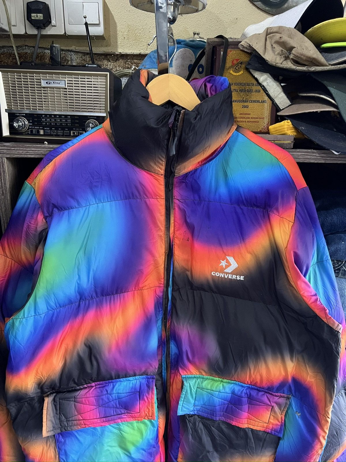 Converse 🔥Rare Distressed Converse Multicolor Puffer Jacket Size US L / EU 52-54 / 3 - 4 Thumbnail