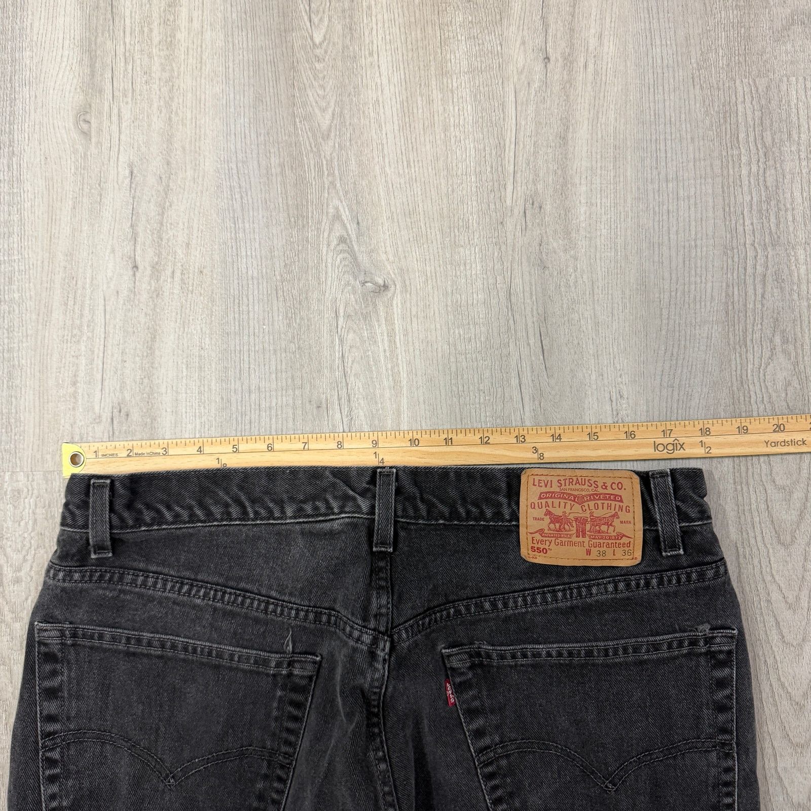 Levi's Vintage Levis 550 Jeans Men's 38x36 Black Relaxed Fit Denim Size US 38 / EU 54 - 8 Thumbnail