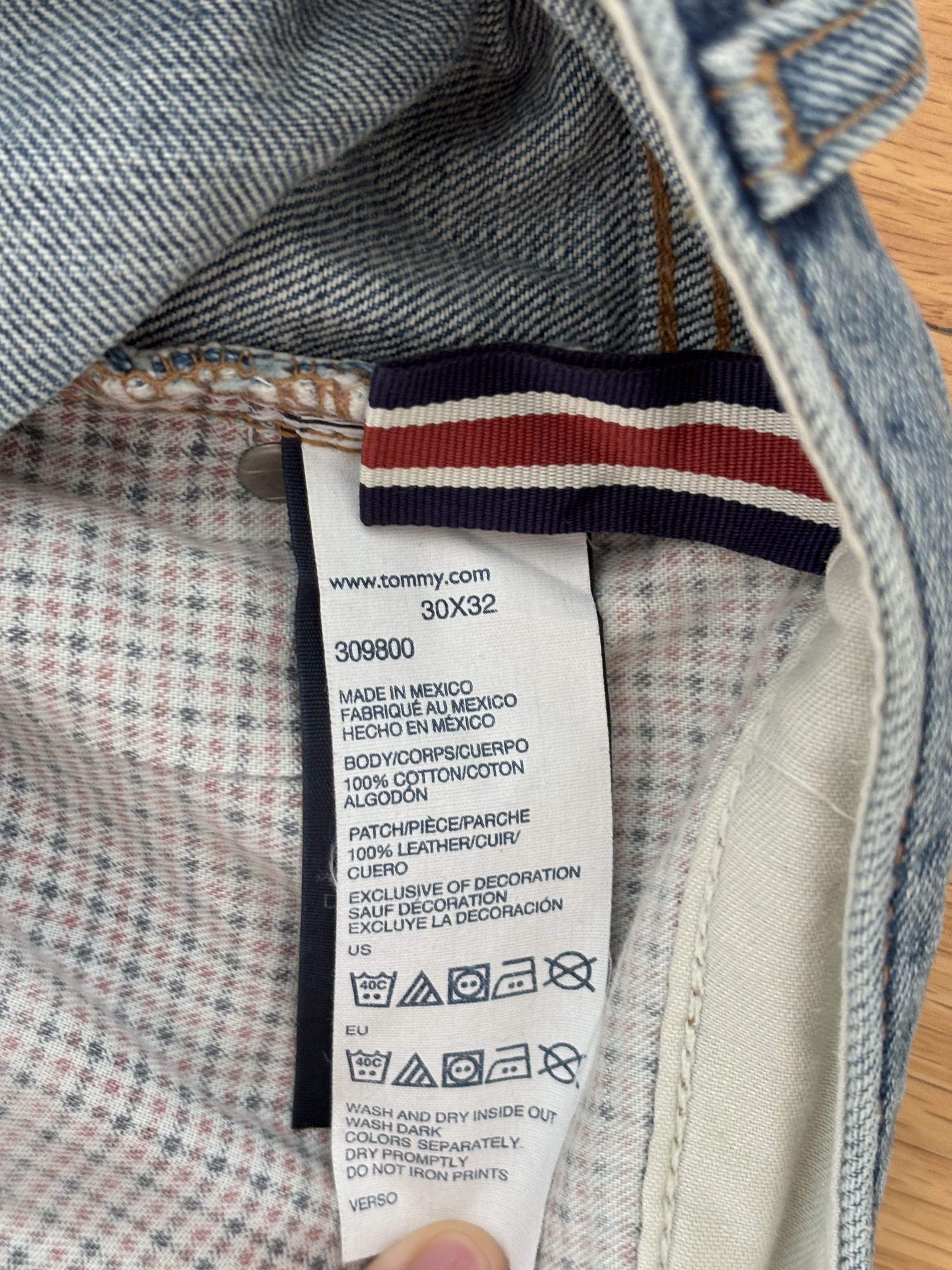 Tommy Hilfiger BNWT Tommy Hilfiger Straight Fit Jeans 30/32 Size US 30 / EU 46 - 6 Thumbnail