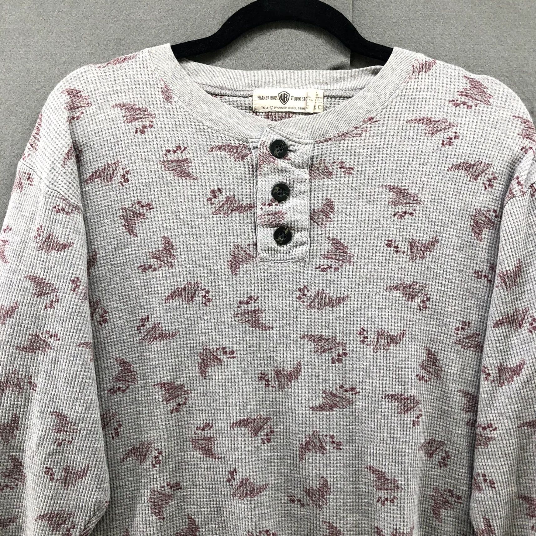 Vintage VINTAGE Warner Bros Looney Tunes Tazmanian Devil Henley Thermal Shirt Gray S Mens 90s 100% Cotton Long Sleeve Size US S / EU 44-46 / 1 - 3 Thumbnail