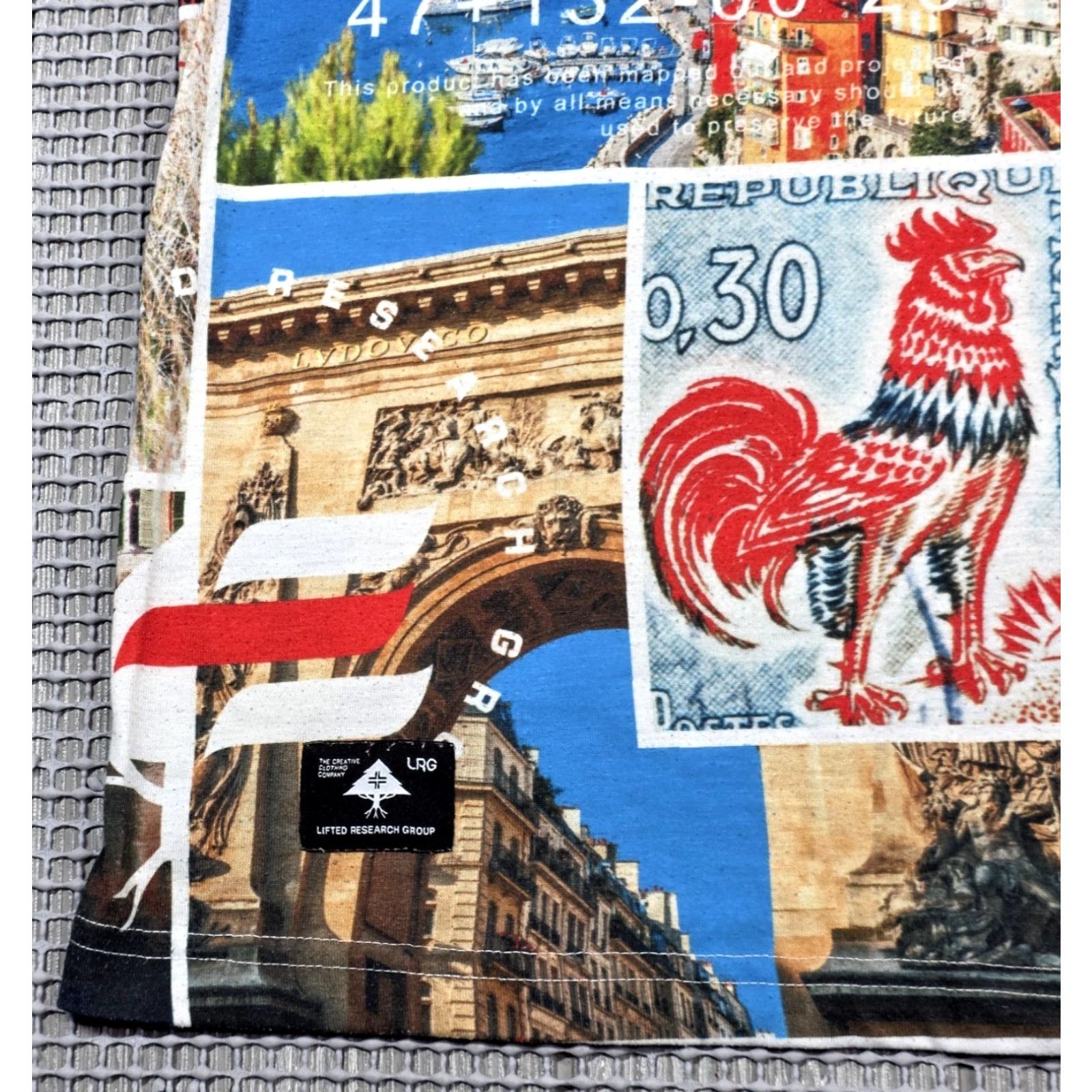 Gloverall VINTAGE LRG T Shirt Mens 2XL All Over Print Paris Art Collage Rare Shirt Size US XXL / EU 58 / 5 - 4 Thumbnail