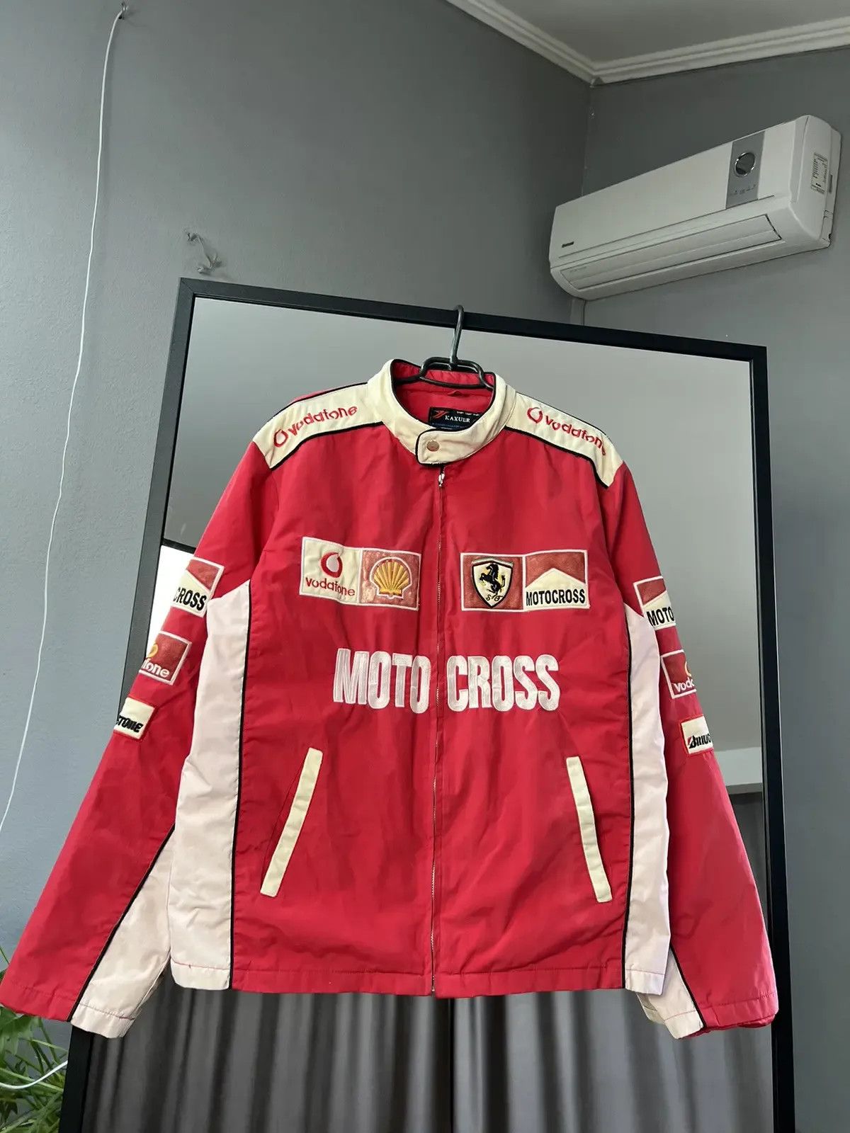 Formula 1 × NASCAR Vintage Ferrari Vodafone jacket bomber Red Bull F1 Racing Size US XL / EU 56 / 4 - 8 Thumbnail