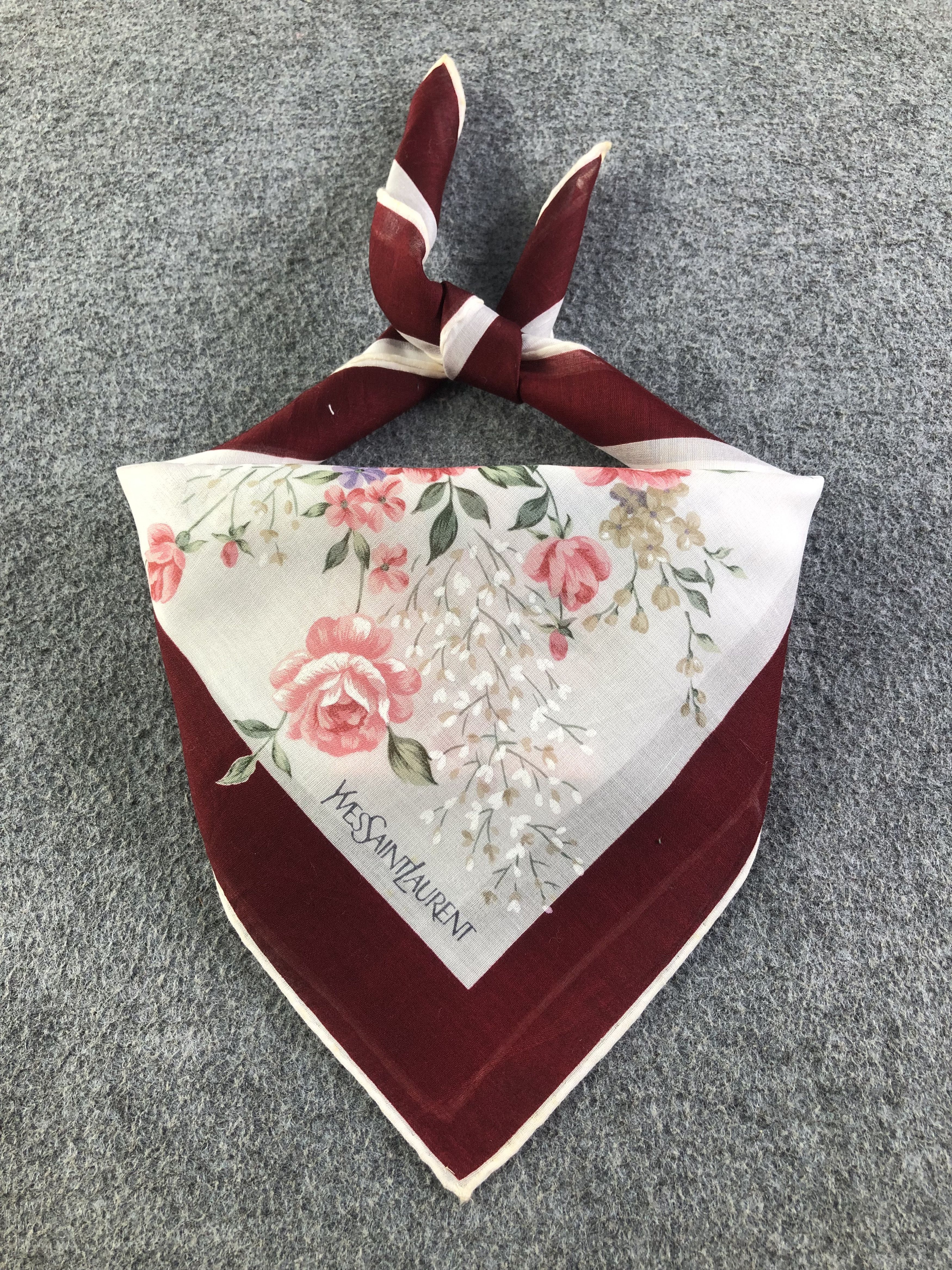 Yves Saint Laurent Yves Saint Laurent Handkerchief / Bandana / Neckerchief C367 Size ONE SIZE - 1 Thumbnail