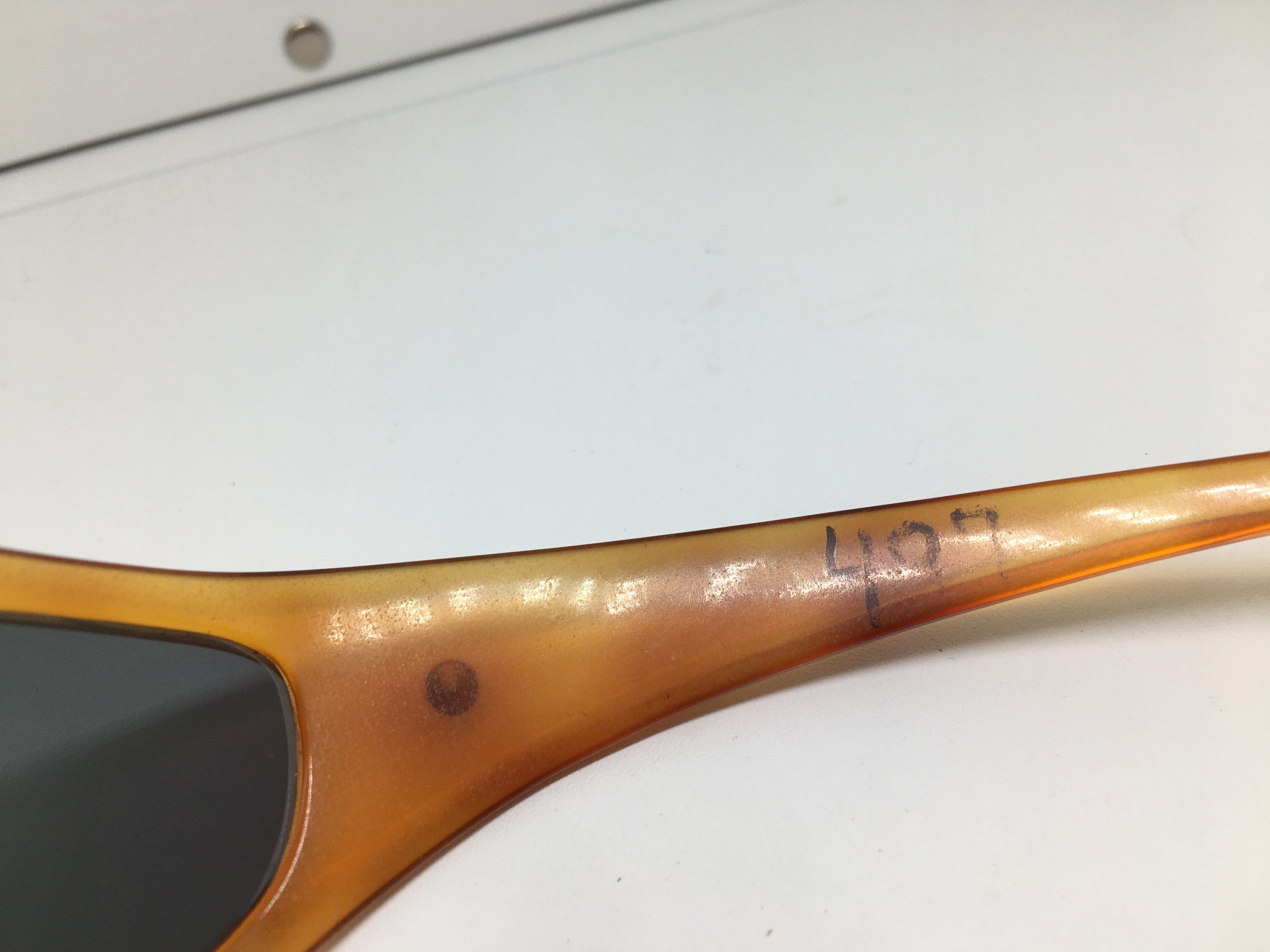 Guy Laroche Vintage Guy Laroche Honey Amber Tortoise Sunglasses Wrapped Size ONE SIZE - 5 Thumbnail