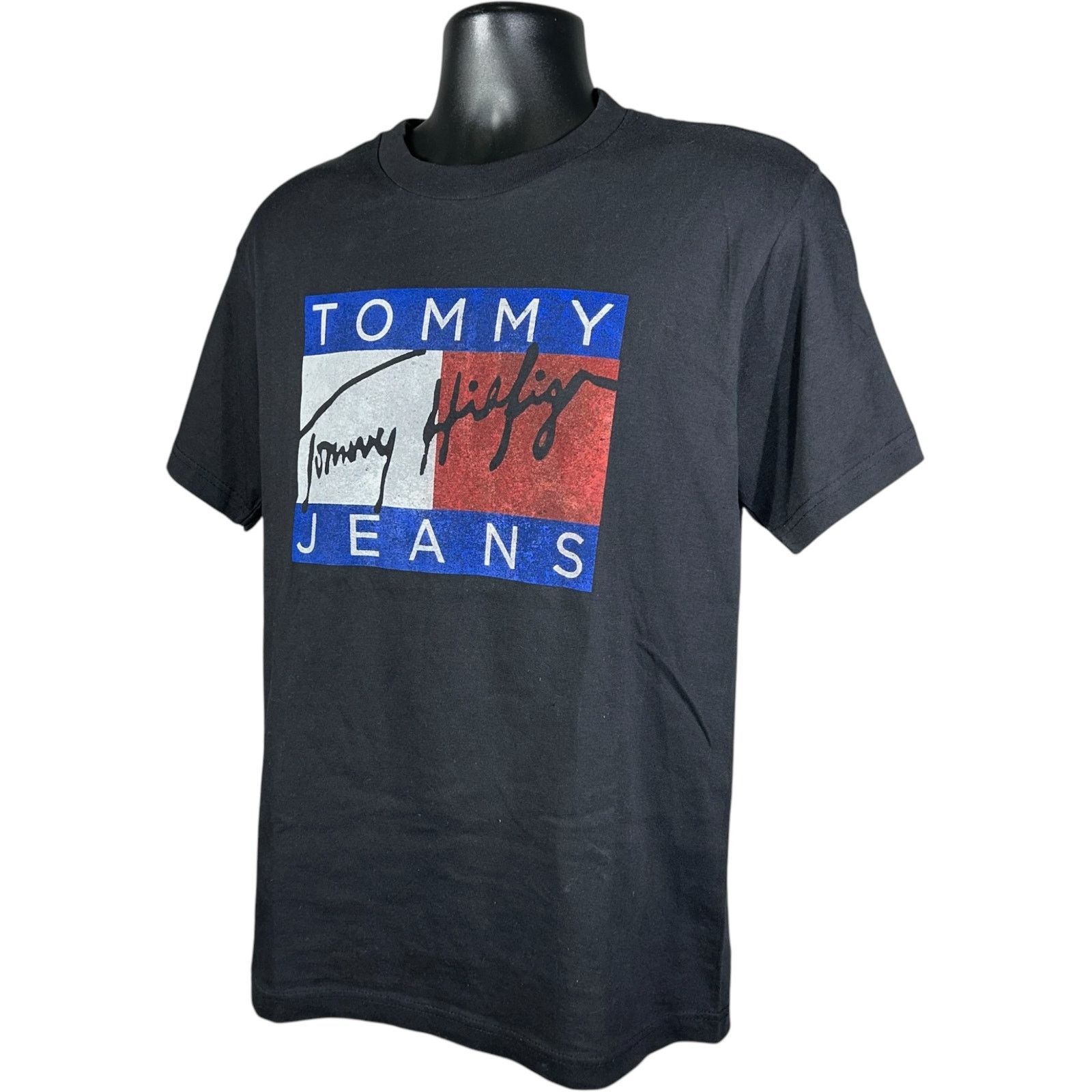 Tommy Hilfiger Vintage Tommy Hilfiger Flag Logo Tee Large Size US L / EU 52-54 / 3 - 3 Thumbnail