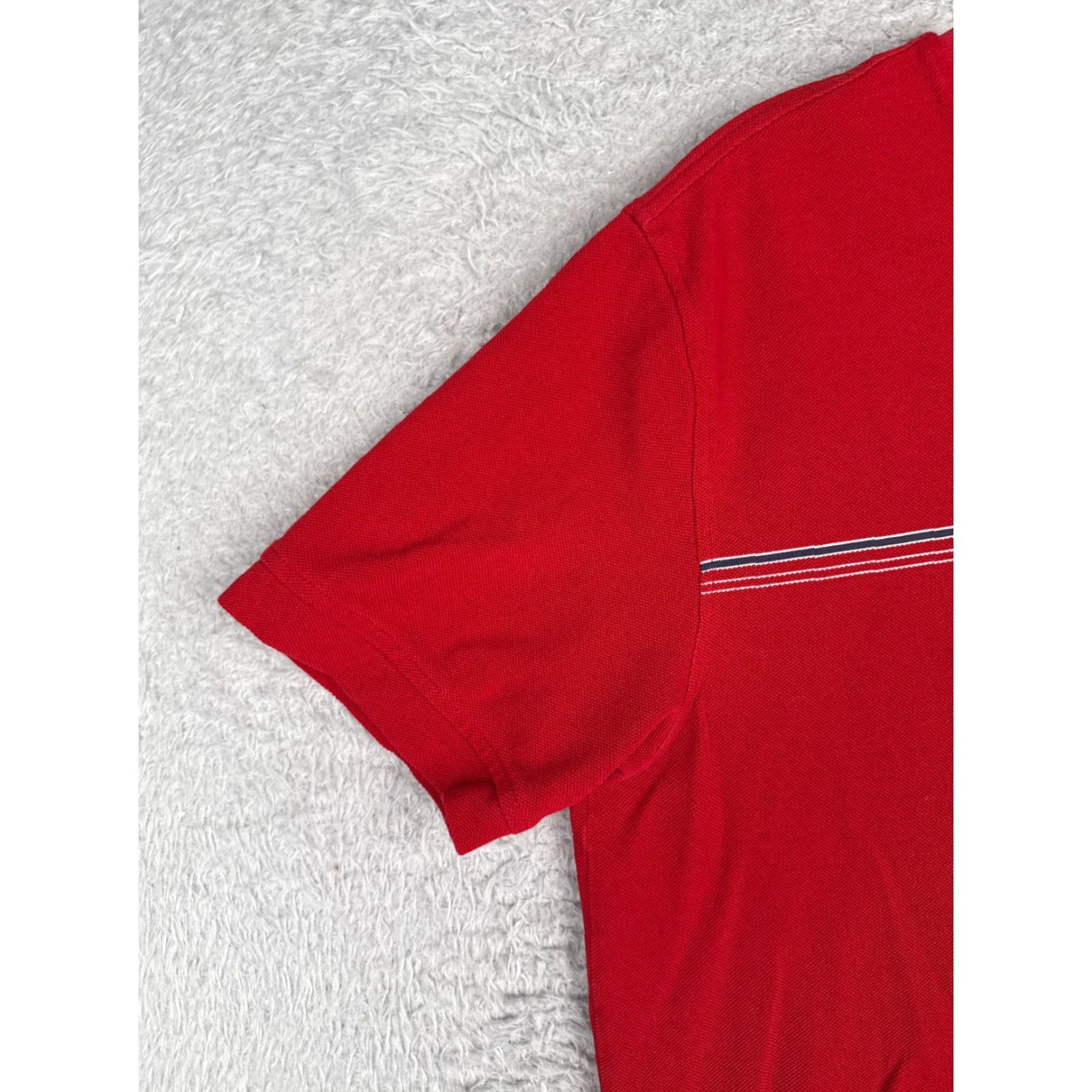 Tommy Hilfiger Tommy Hilfiger Shirt Adult Large Red Crew Neck Short Sleeve Cotton 100% Slim Logo Embroidered Mens Classic American 90s? Size US L / EU 52-54 / 3 - 3 Thumbnail