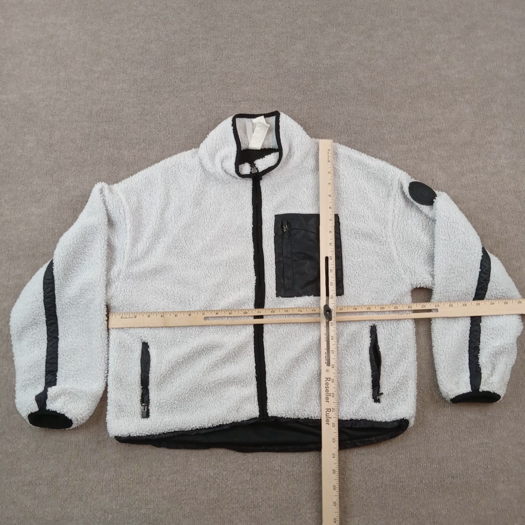 Fabletics Fabletics Full Zip Sherpa Fleece Sweatshirt Womens Medium White Size M / US 6-8 / IT 42-44 - 2 Thumbnail