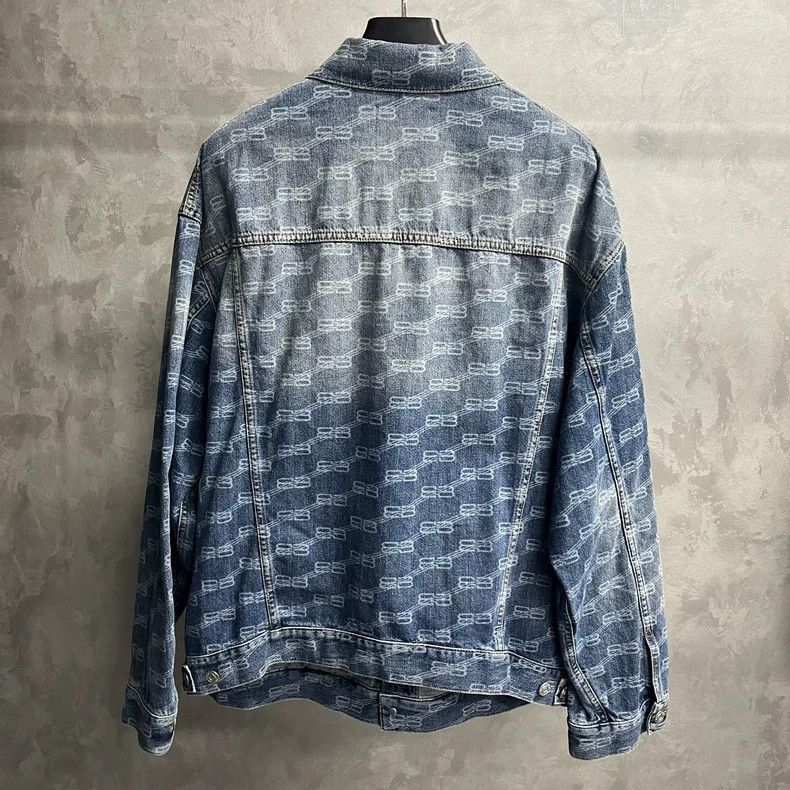 Balenciaga Balenciaga blue logo full print single breasted lapel denim Size US M / EU 48-50 / 2 - 5 Thumbnail
