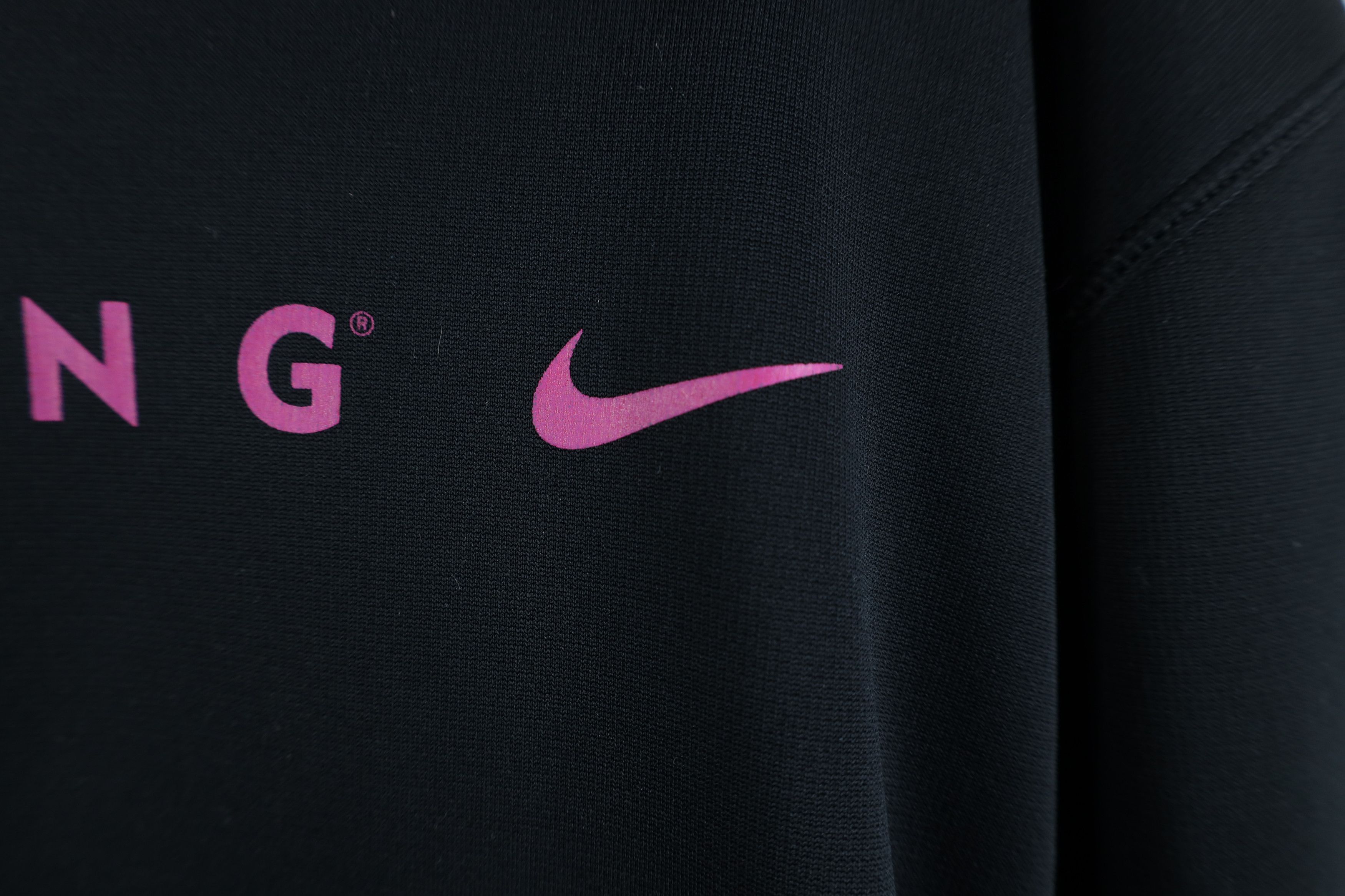 Nike Vintage Nike Livestrong Lance Armstrong Hoodie Black Size US M / EU 48-50 / 2 - 5 Thumbnail