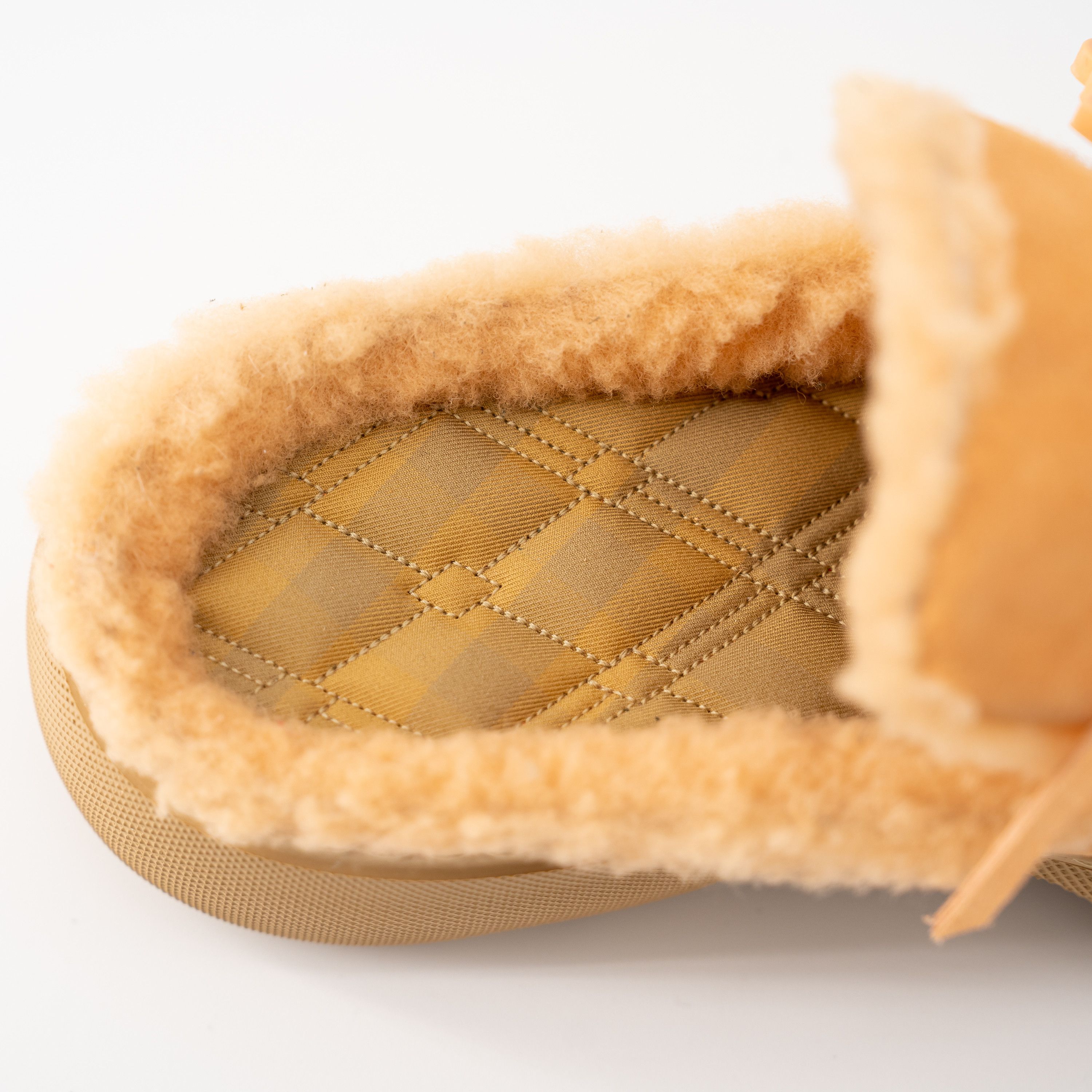 Burberry size 6.5us Burberry Stony fur lined suede mules peach orange Size US 6.5 / IT 36.5 - 6 Thumbnail