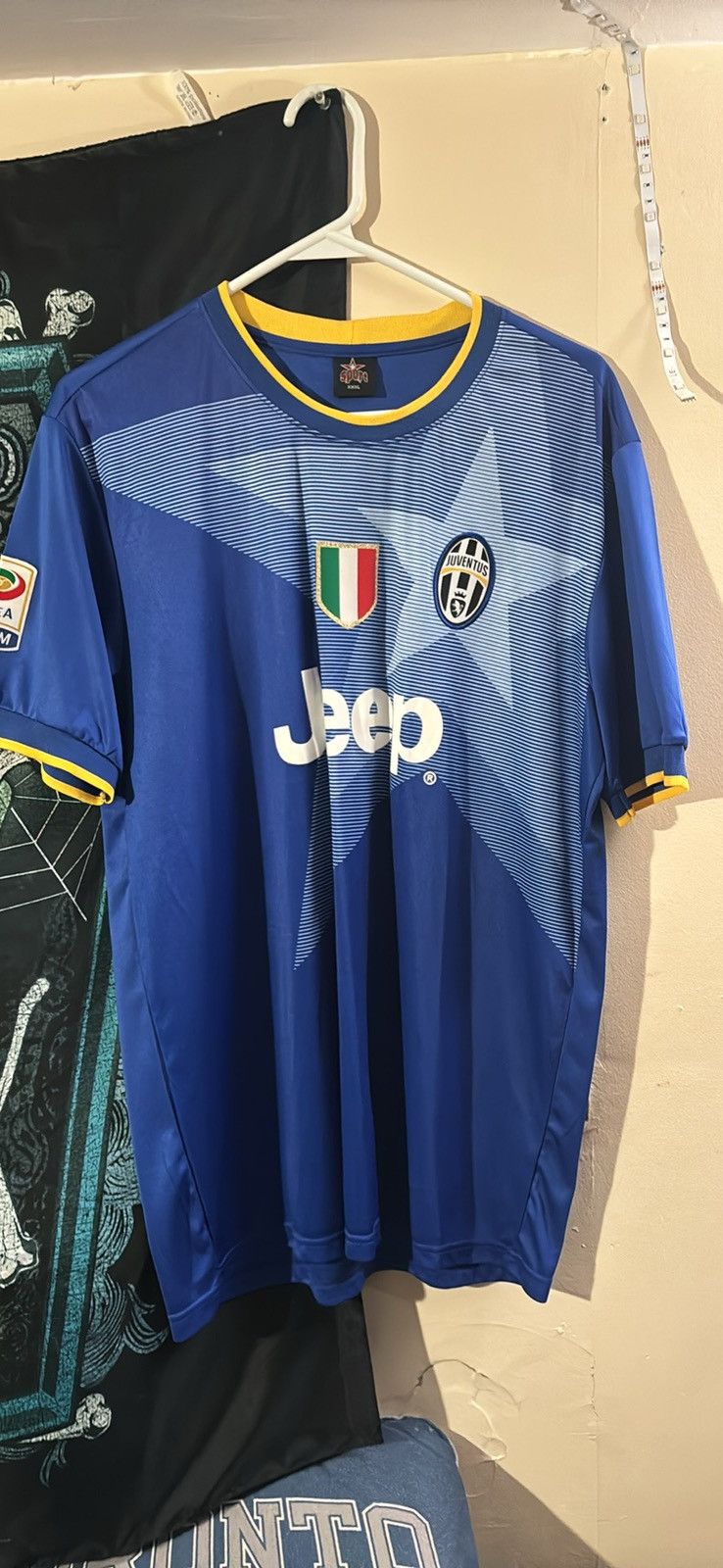 Other Juventus soccer jersey Size US L / EU 52-54 / 3 - 1 Preview