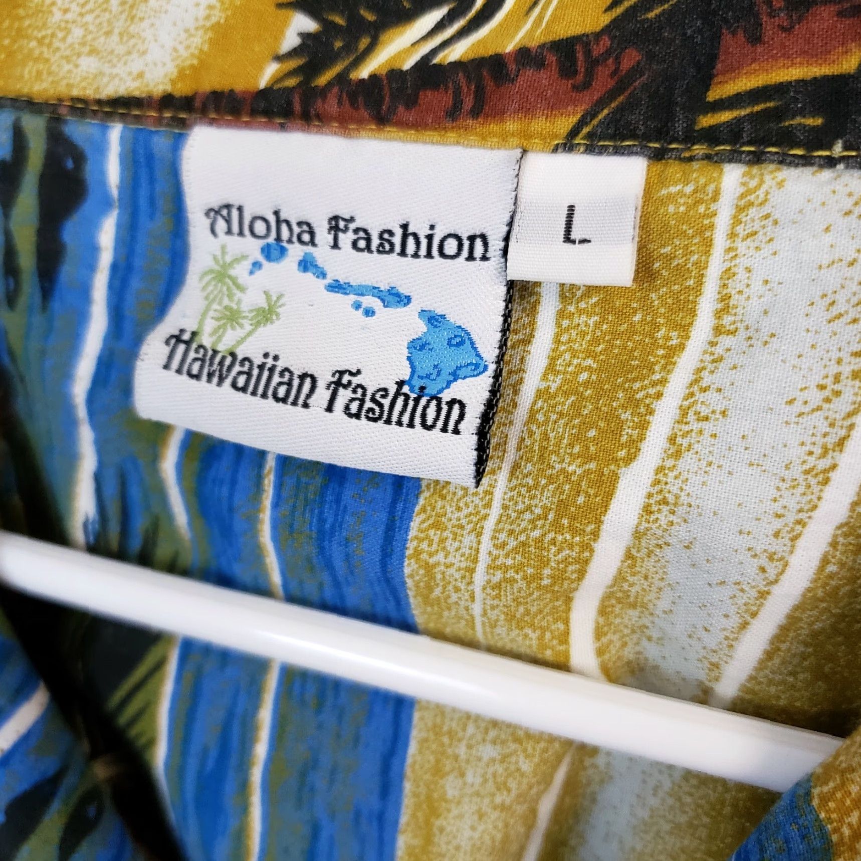 ALOHAS Aloha Fashion Mens Hawaiian Shirt Sz Large Blue Mustard Short Sleeve Button-Up Casual 90s Theme Mens Size US L / EU 52-54 / 3 - 5 Thumbnail