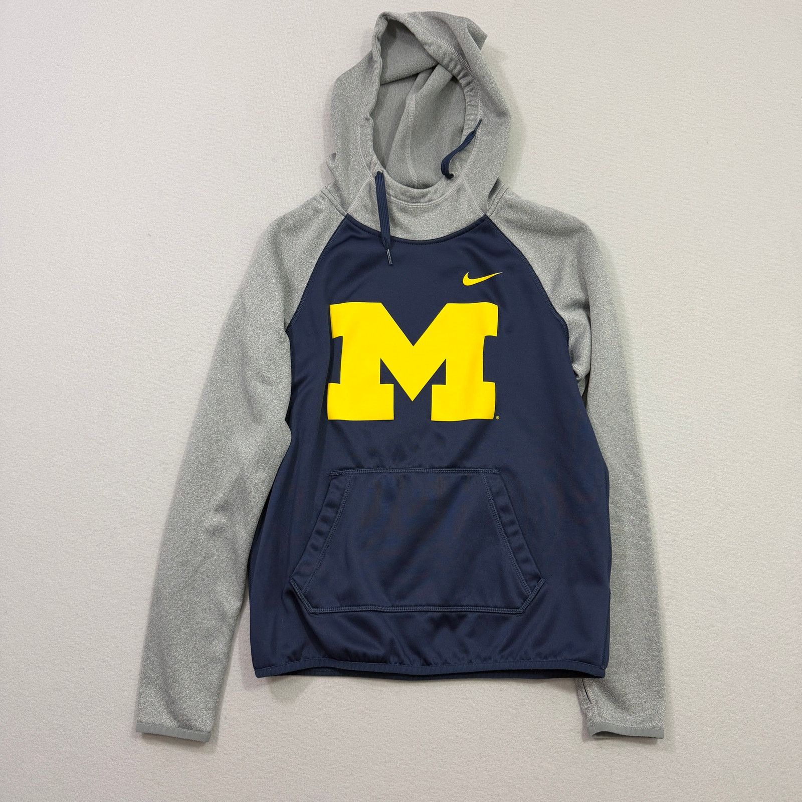 Nike Nike Michigan Wolverines Hoodie Men's Small Blue Yellow UofM Size US S / EU 44-46 / 1 - 1 Thumbnail