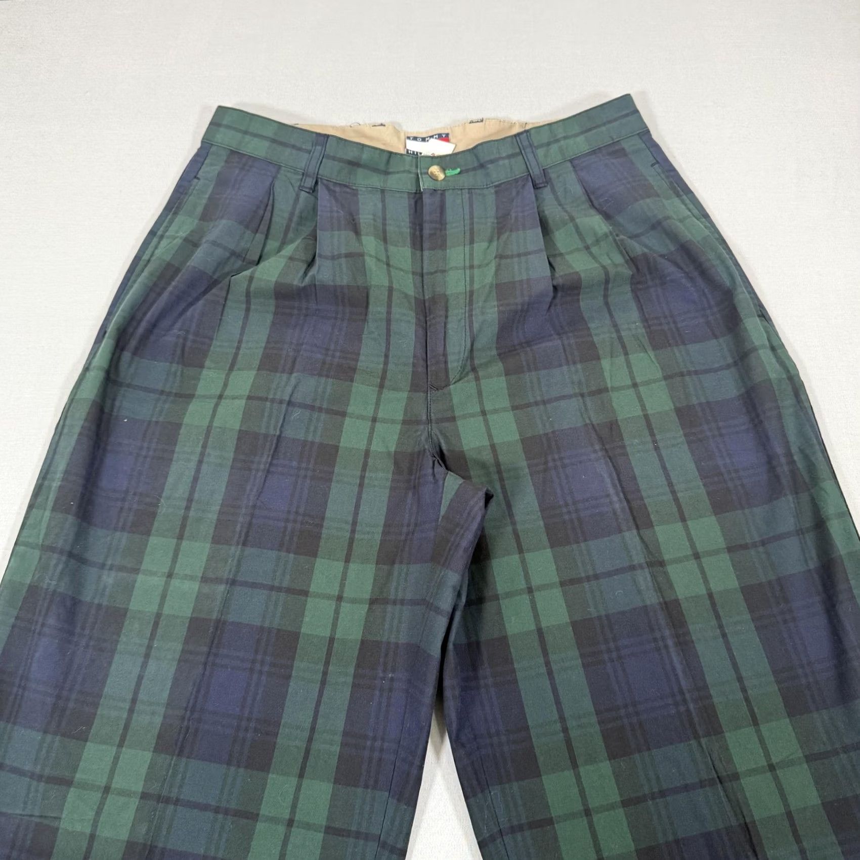 Tommy Hilfiger VINTAGE Tommy Hilfiger Pants Mens 32x32 Green Tartan Plaid Pleated Chino Baggy Size US 32 / EU 48 - 2 Thumbnail