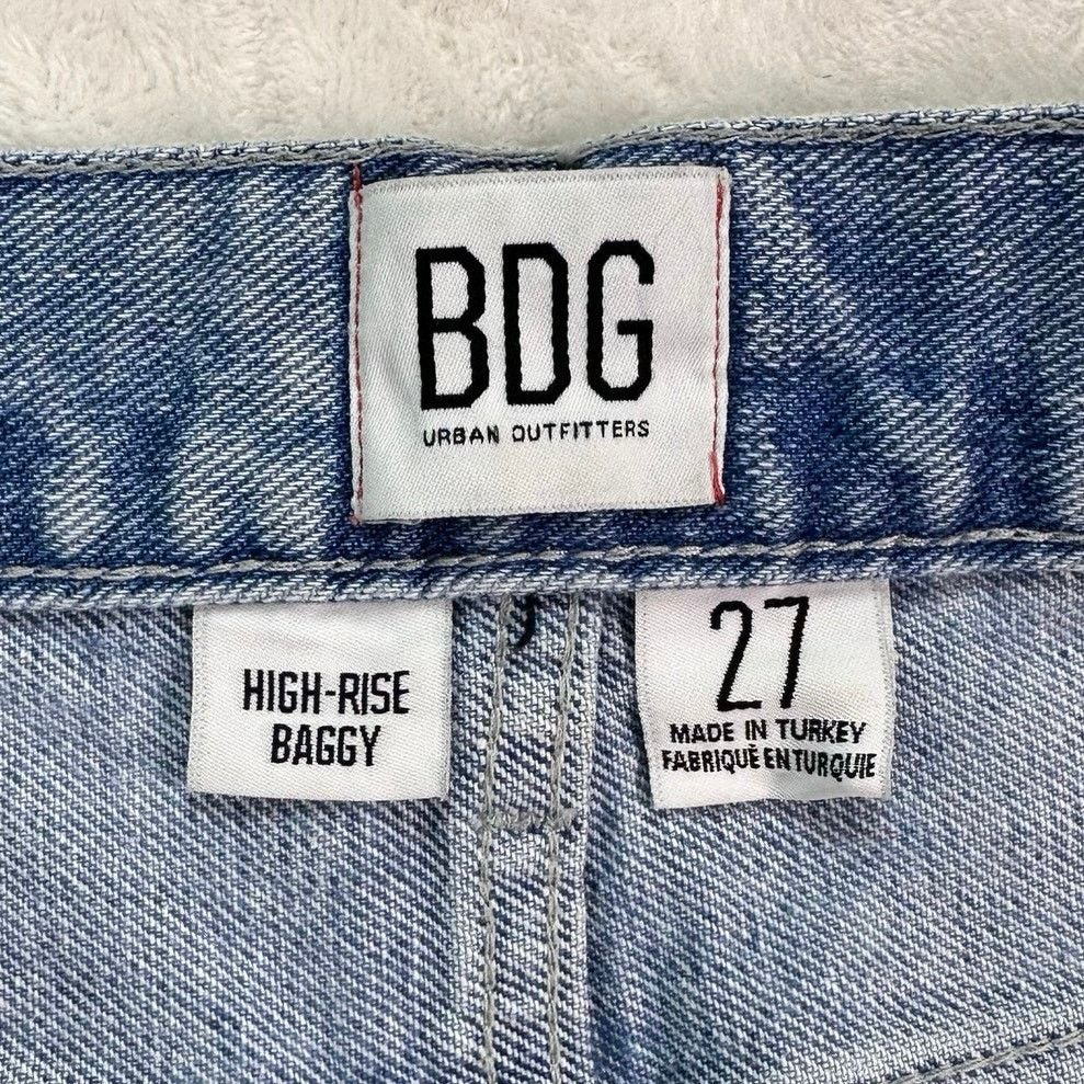 Bdg BDG Lt Wash Denim High Rise Distressed Grunge Baggy Jeans 27 Size 27" / US 4 / IT 40 - 2 Thumbnail