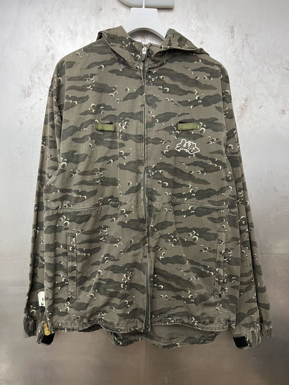 Undercover Undercoverism SS01 Chaotic Discord Tiger Camo Zip Jacket Size US XL / EU 56 / 4 - 1 Thumbnail