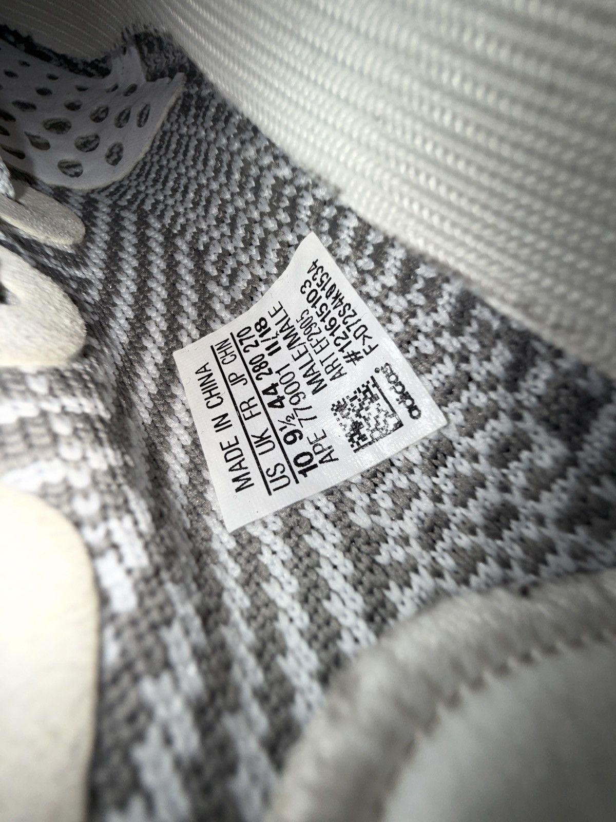 Yeezy Yeezy Boost 350 V2 Static Size US 10 / EU 43 - 8 Thumbnail