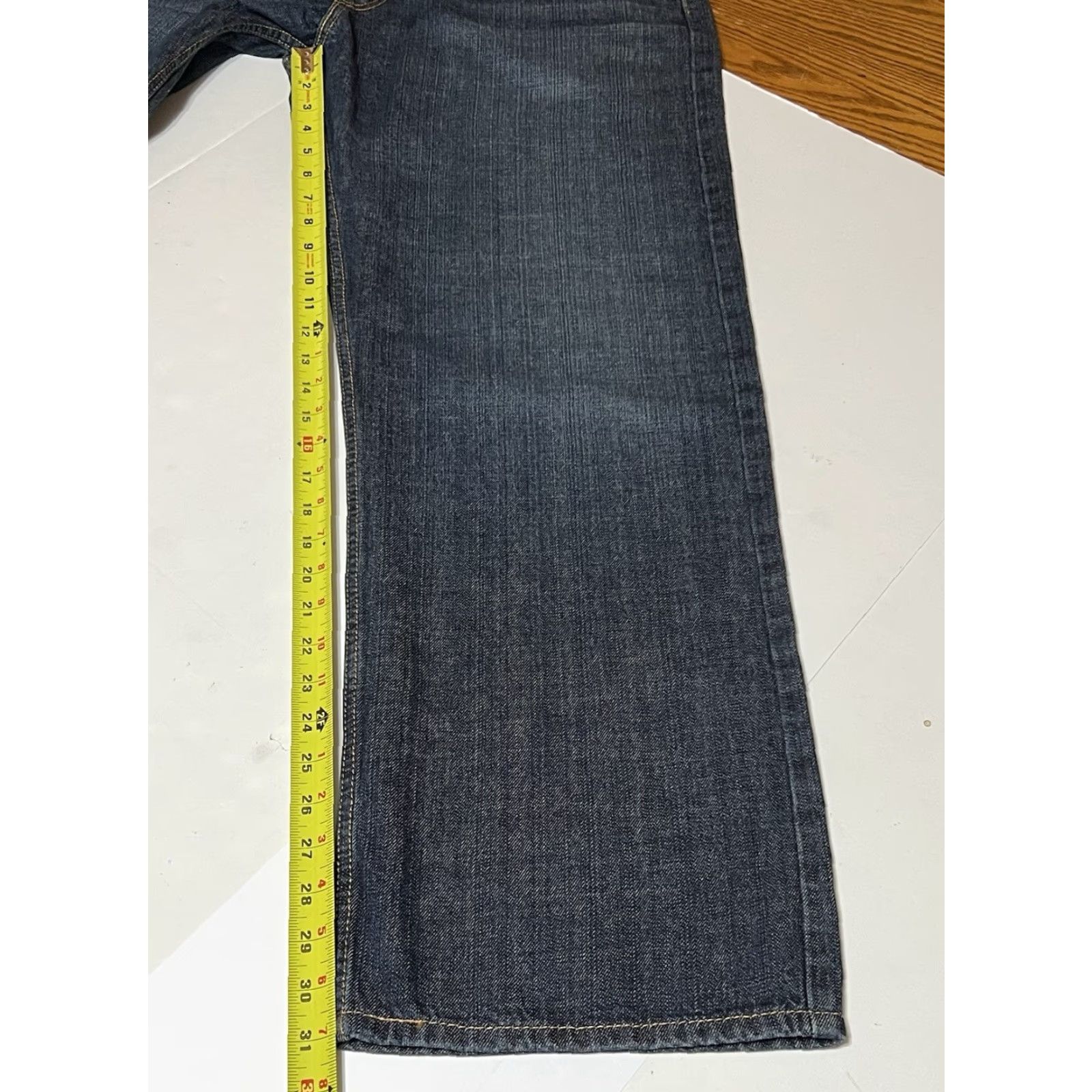 Levi's VINTAGE Levi's 569 Jeans Mens Regular 42 Waist 31 Inseam Blue Denim Straight Fit 5-Pocket Zip Closure Size US 42 / EU 58 - 5 Thumbnail