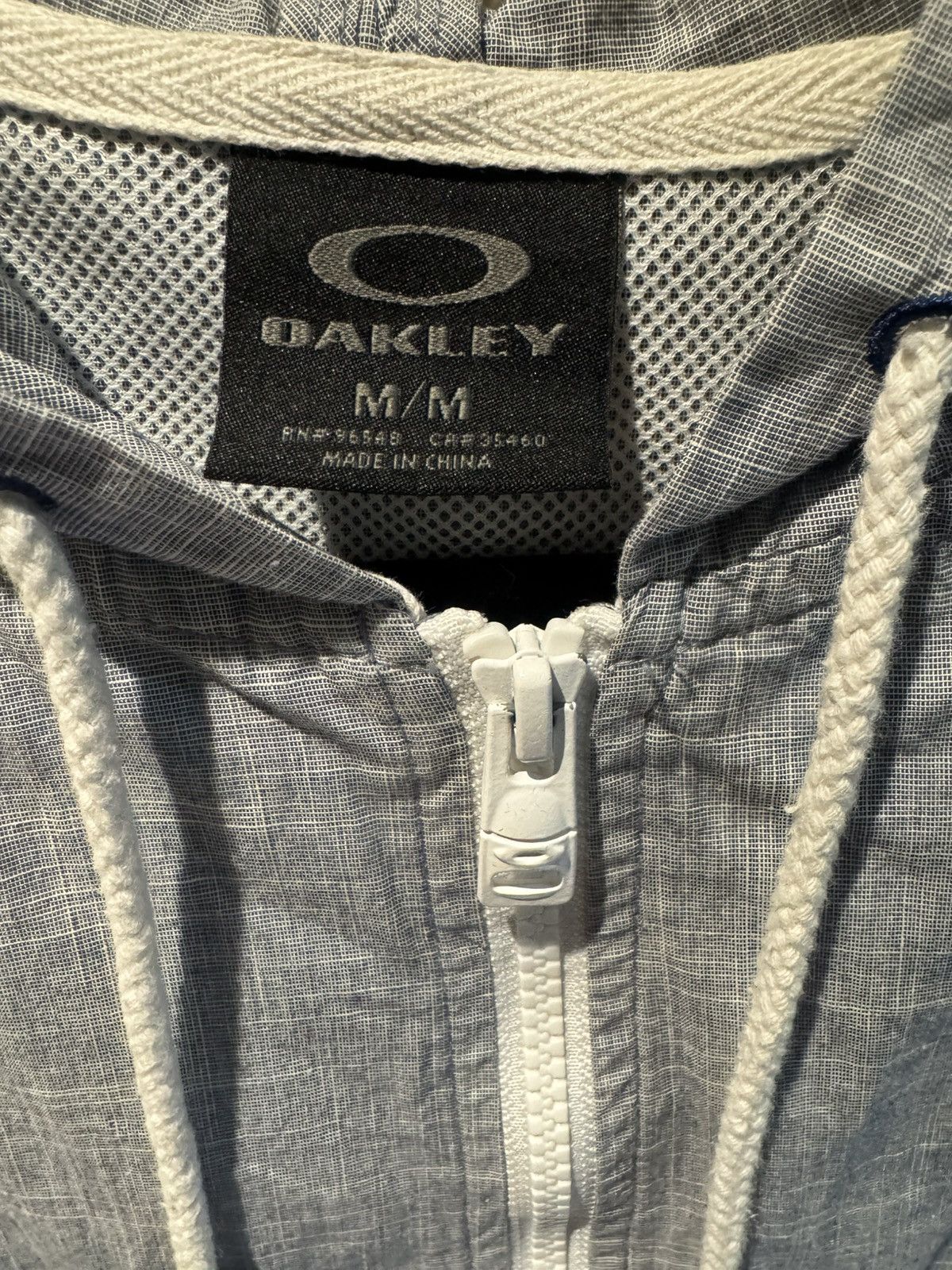 Oakley Oakley Stone Grey Zip Up Hoodie 2000s Skull Tag Size US M / EU 48-50 / 2 - 2 Thumbnail
