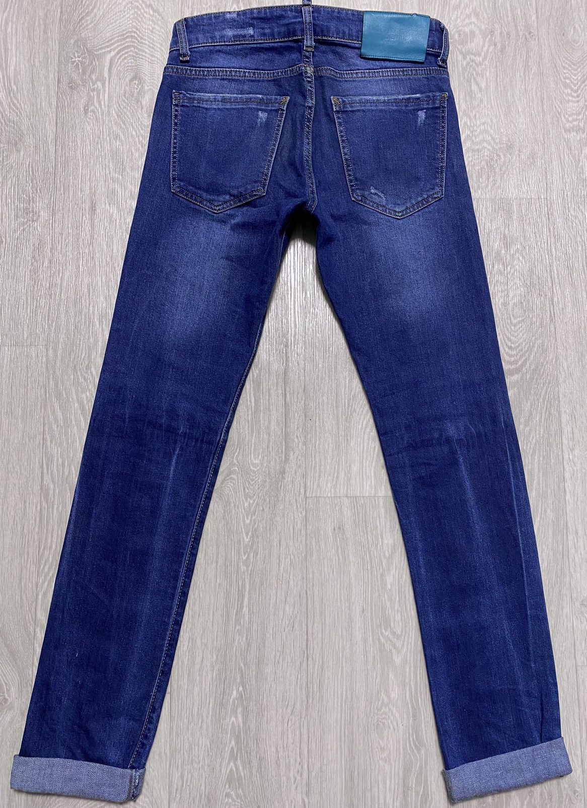 Dsquared2 Women’s Dsquared Washed Torn Distressed Paint Splatter Denim Size 28" / US 6 / IT 42 - 22 Thumbnail
