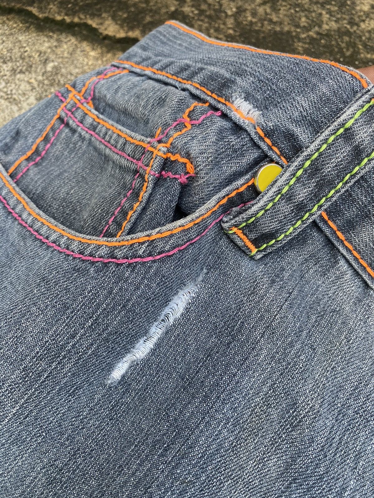 Coogi Vintage Y2K Coogi Colourful Embroidery Black Jeans Size US 37 - 15 Thumbnail