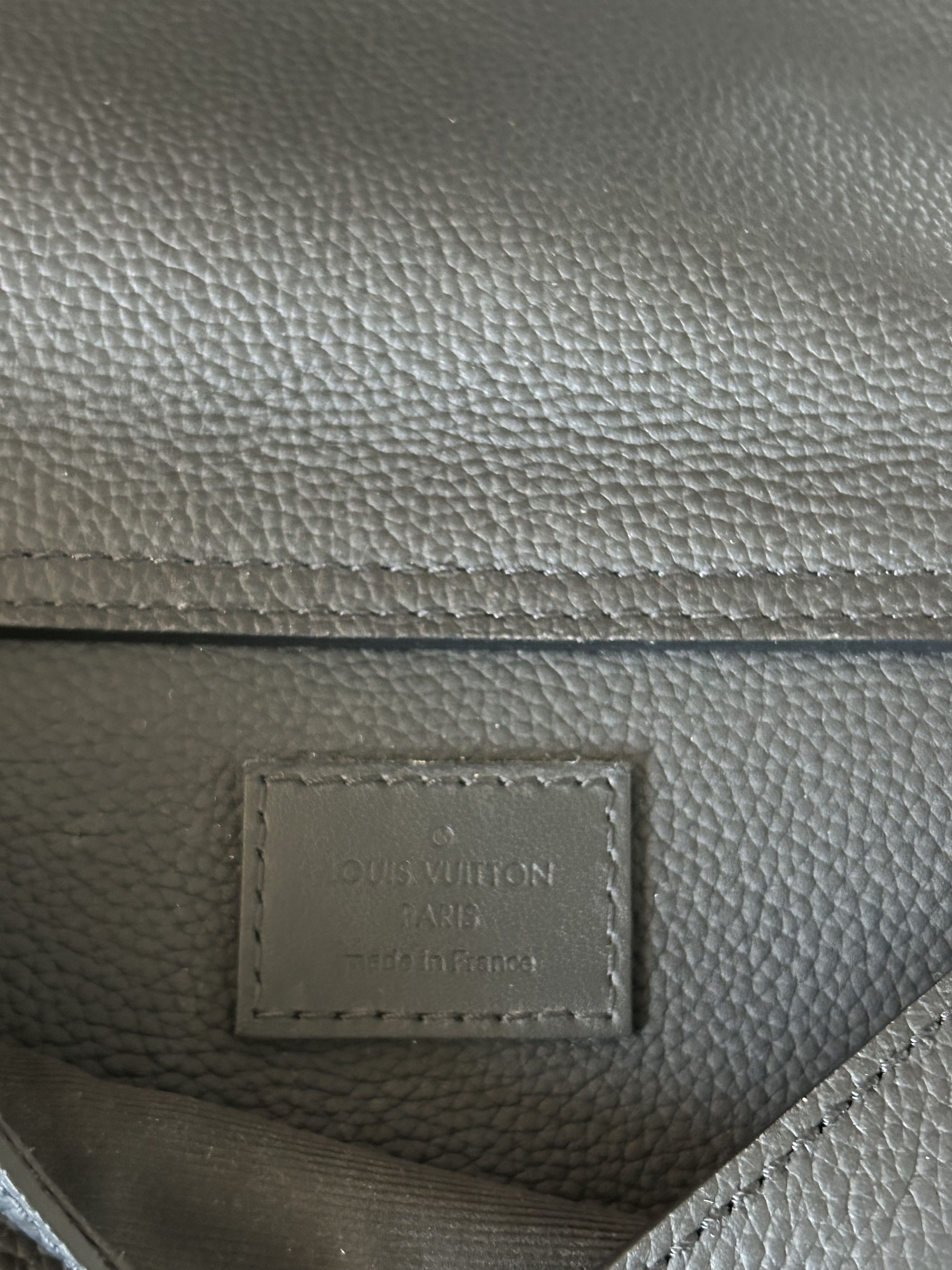 Louis Vuitton Louis Vuitton Black Takeoff Sling Bag Size ONE SIZE - 4 Thumbnail