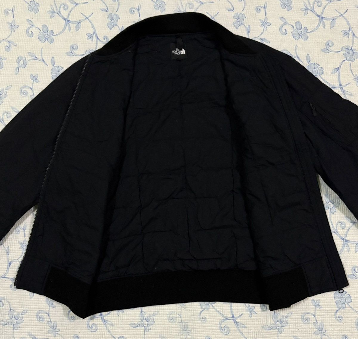 The North Face The North Face Bomber Jacket Design Padded Jacket Small Logo Size US M / EU 48-50 / 2 - 6 Thumbnail
