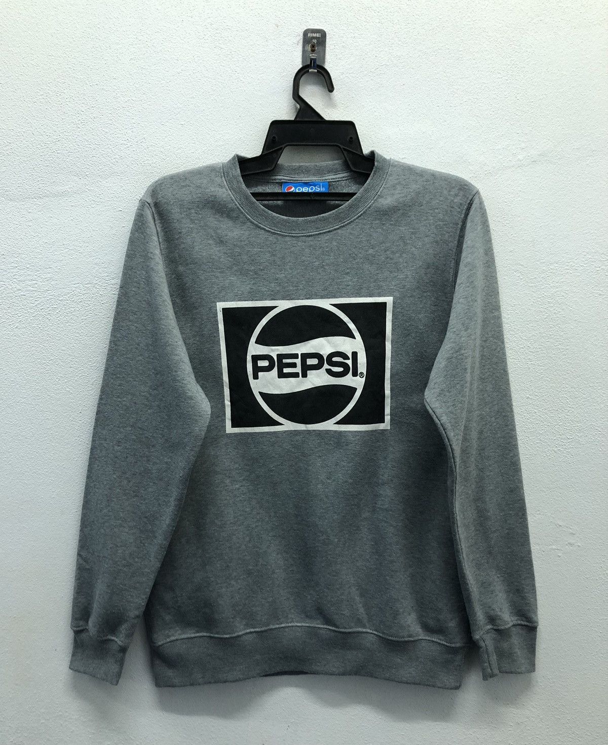 Pepsi Vintage Pepsi Grey Sweatshirt – Japanese Edition – Size L Size US L / EU 52-54 / 3 - 1 Thumbnail