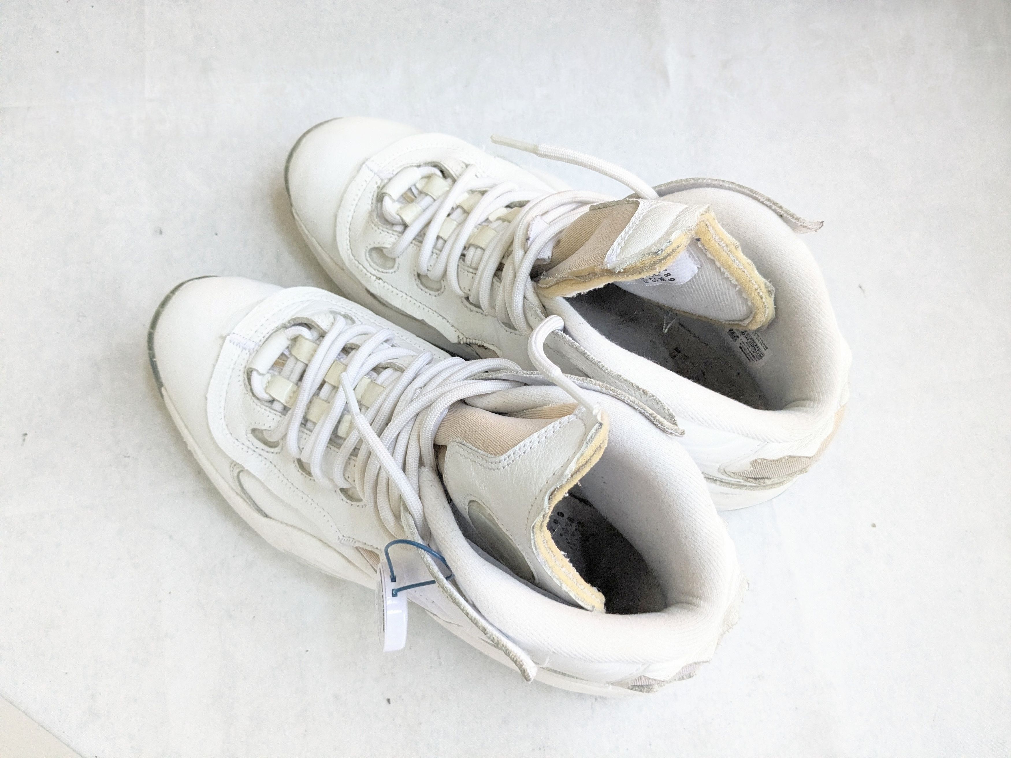 Maison Margiela Maison Margiela Reebok Question White 11 Hi Leather Size US 11 / EU 44 - 16 Thumbnail