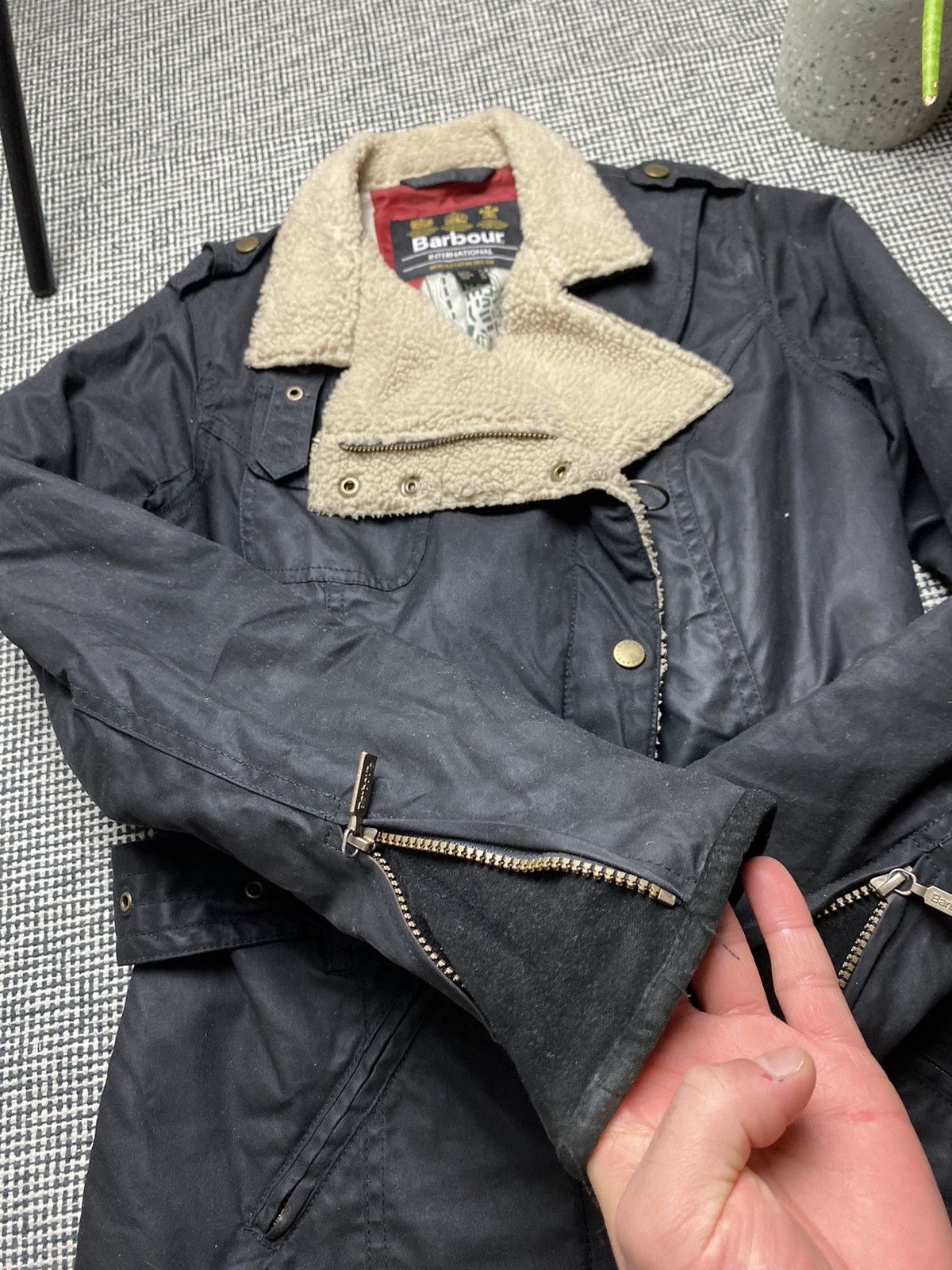 Barbour × Vintage Women's Barbour Wax Matlock Motorcycle Black Jacket Size S / US 4 / IT 40 - 7 Thumbnail