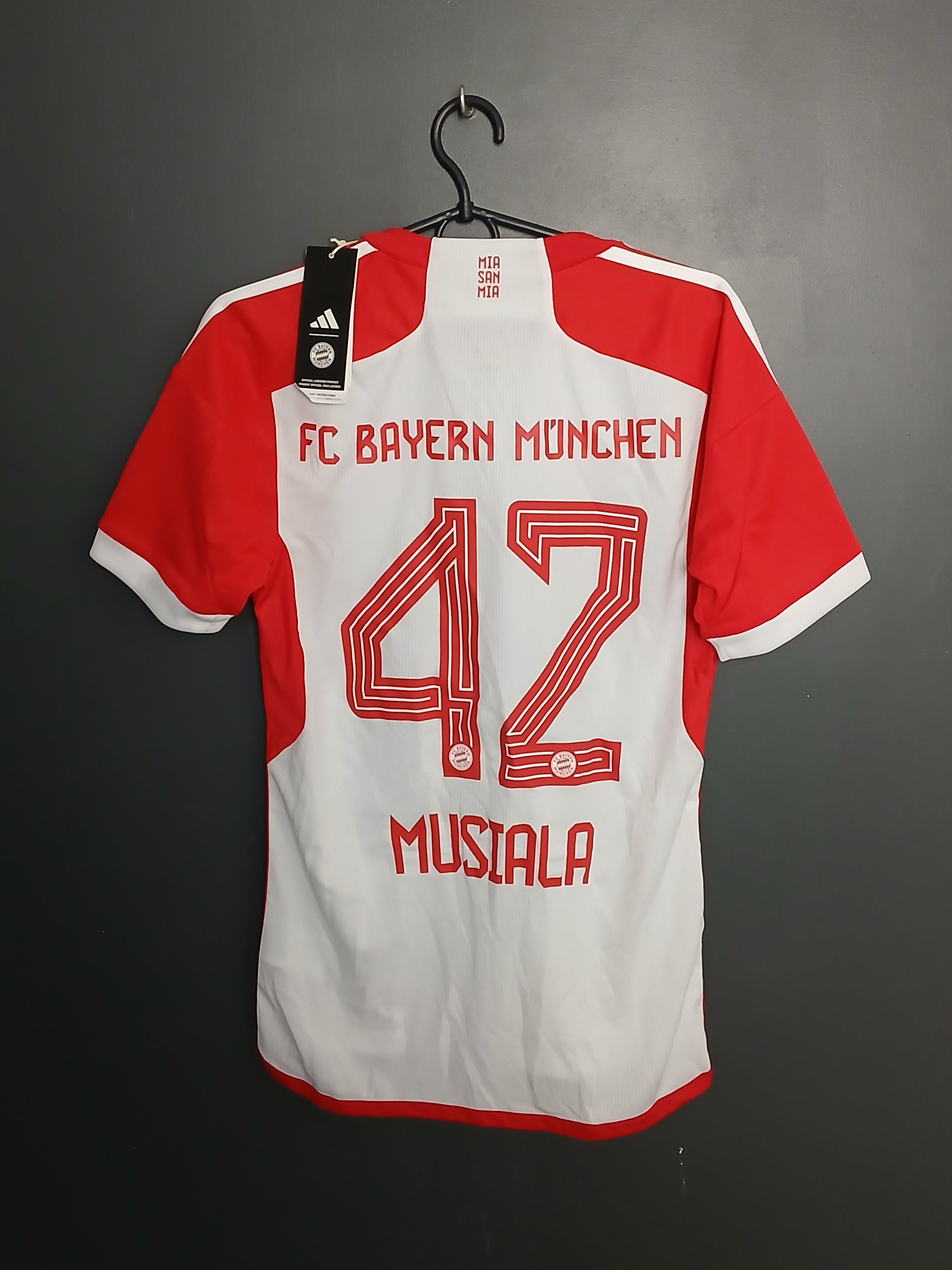Adidas New Bayern Munchen 23/24 Home Musiala Football Jersey Size US XS / EU 42 / 0 - 1 Thumbnail