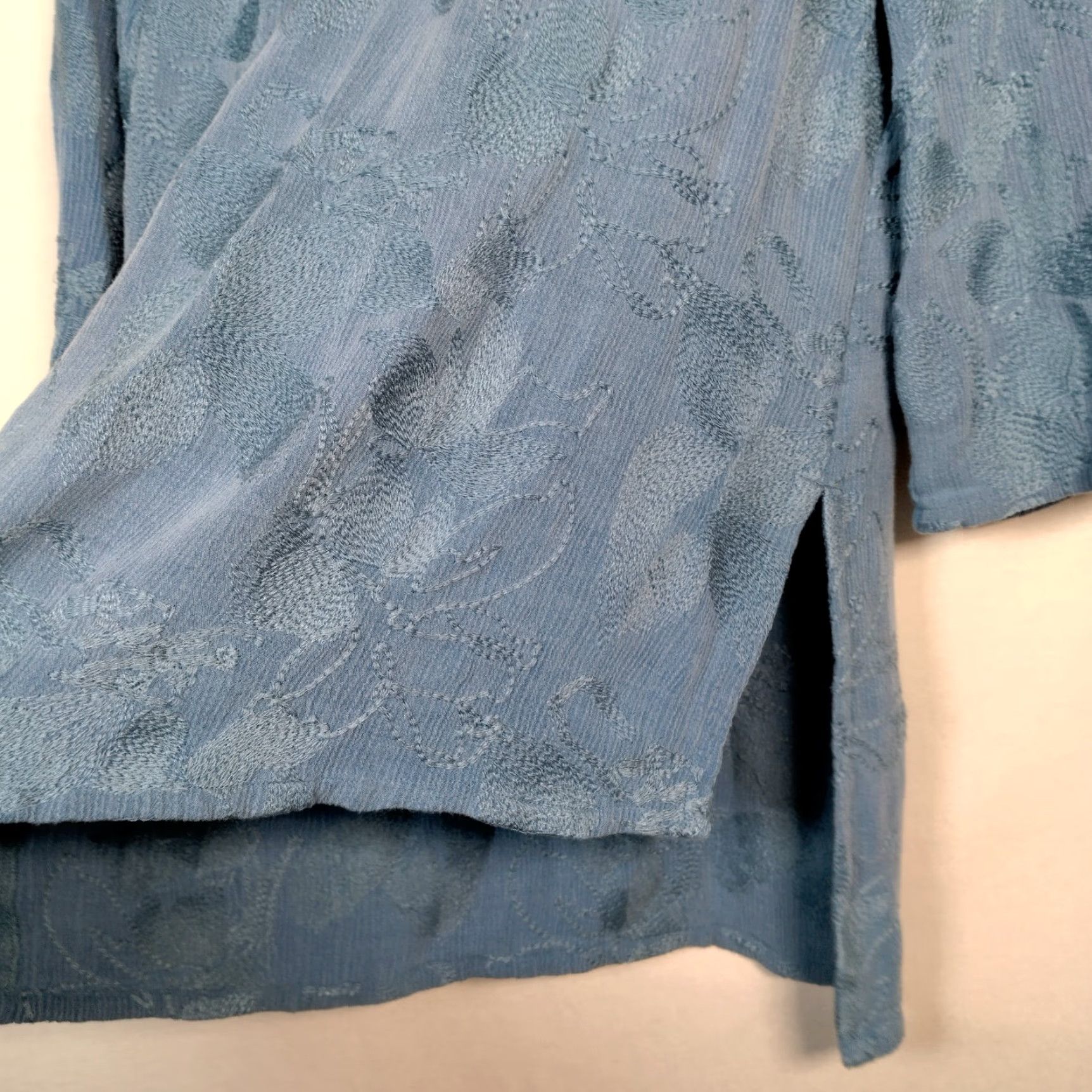 Soft Surroundings Soft Surroundings Shirt Tunic S Blue Embroidered Asymmetrical Lagenlook Boho Beachy Coastal Lightweight Size S / US 4 / IT 40 - 4 Thumbnail