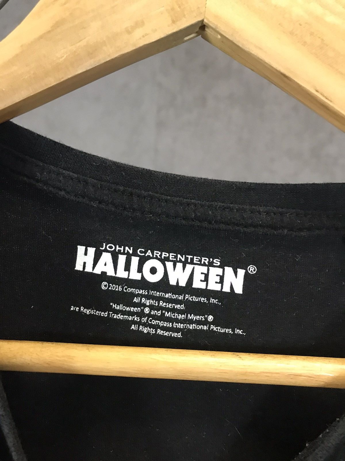 Expert Horror Halloween expert horror movie tee Size US L / EU 52-54 / 3 - 4 Thumbnail