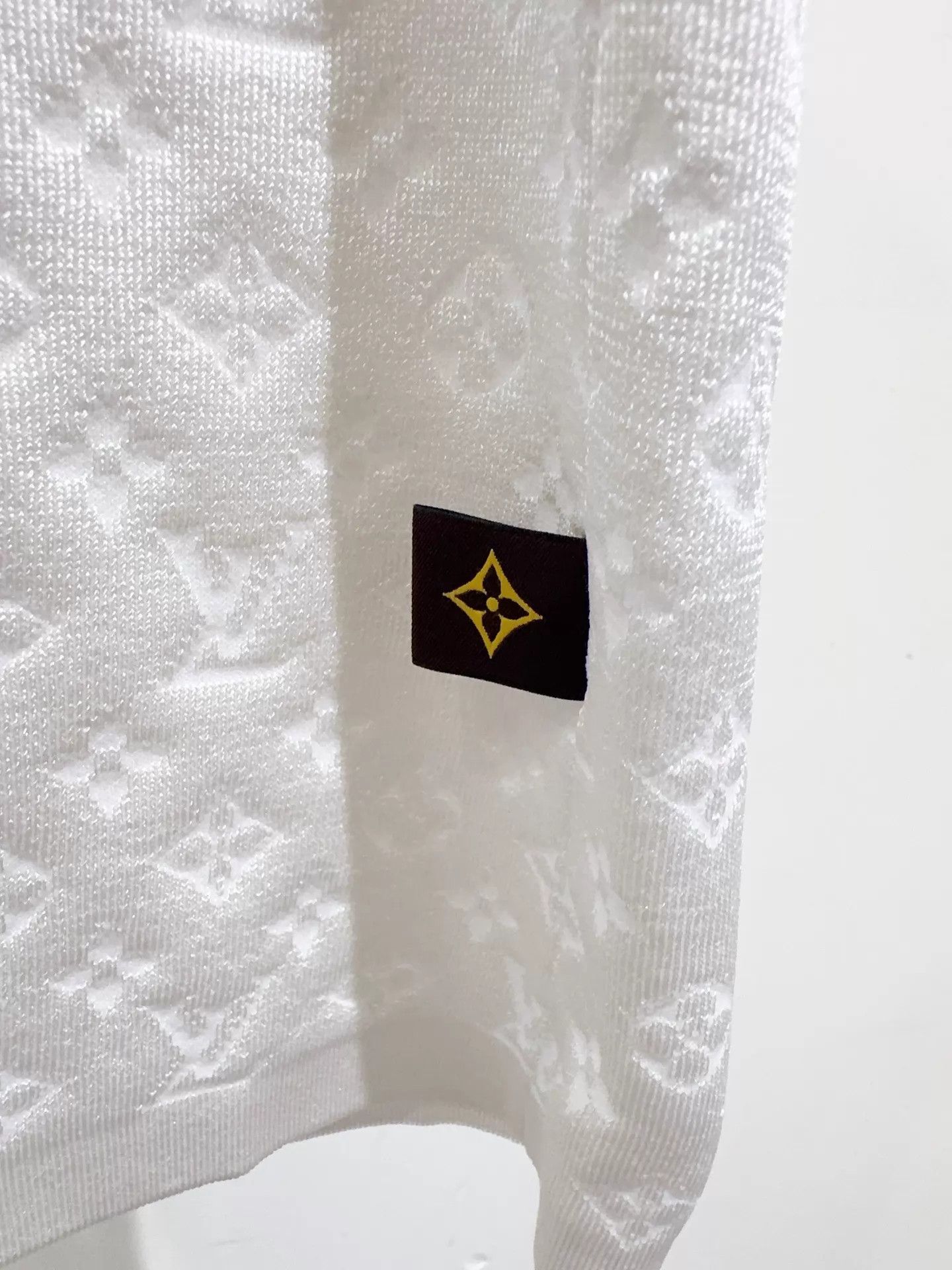 Louis Vuitton Lv All Over Logo Short Sleeve Tee S 98 New Size US S / EU 44-46 / 1 - 2 Thumbnail