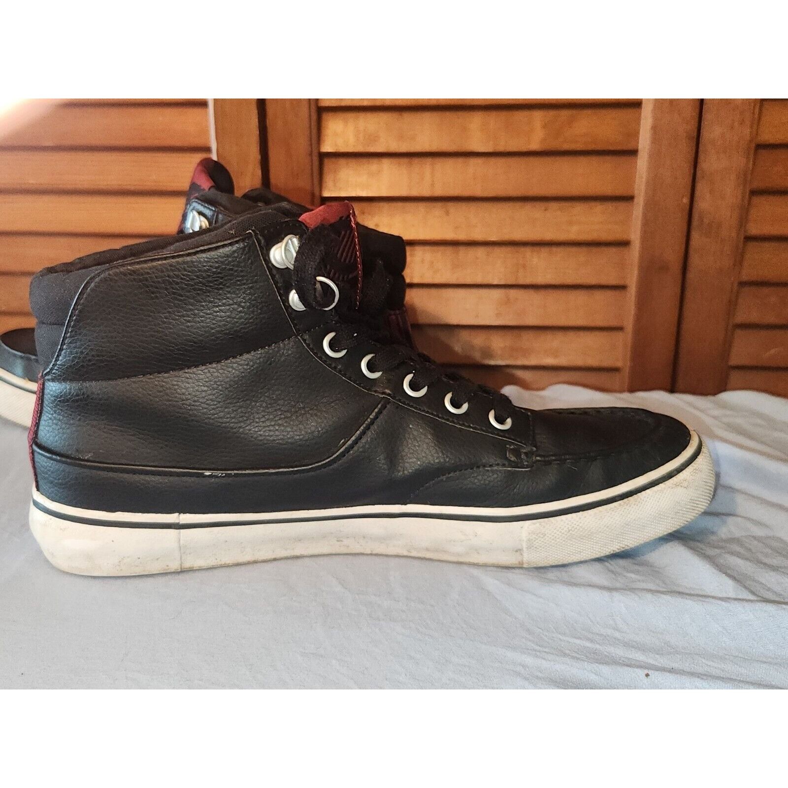 Lacoste Lacoste Hi Top Sneakers Ltd Ed 2013 Black Leather Autovault Size US 9 / EU 42 - 4 Thumbnail