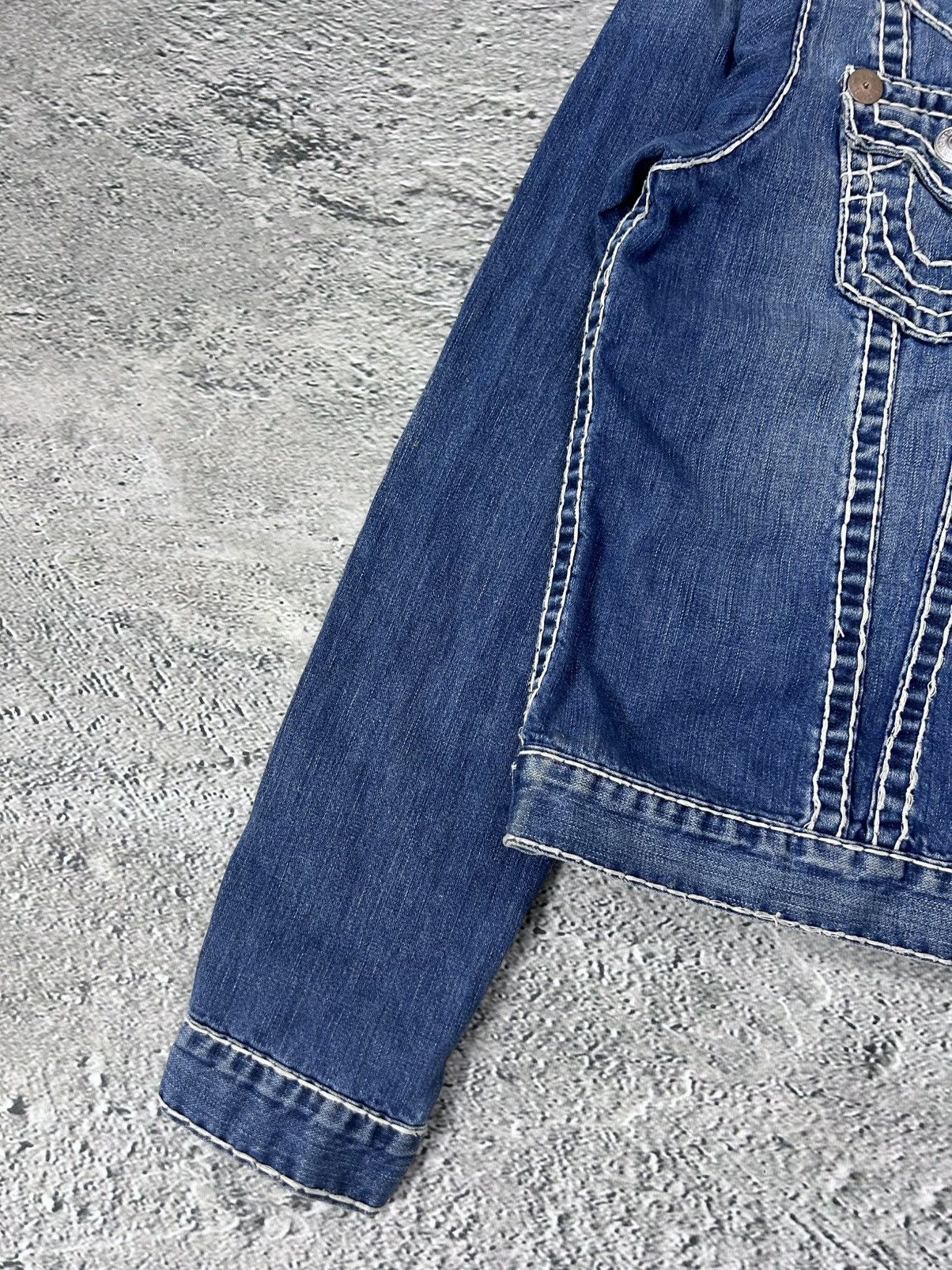 True Religion True Religion denim jacket trucker blue contrast stitching Size US XXL / EU 58 / 5 - 3 Thumbnail