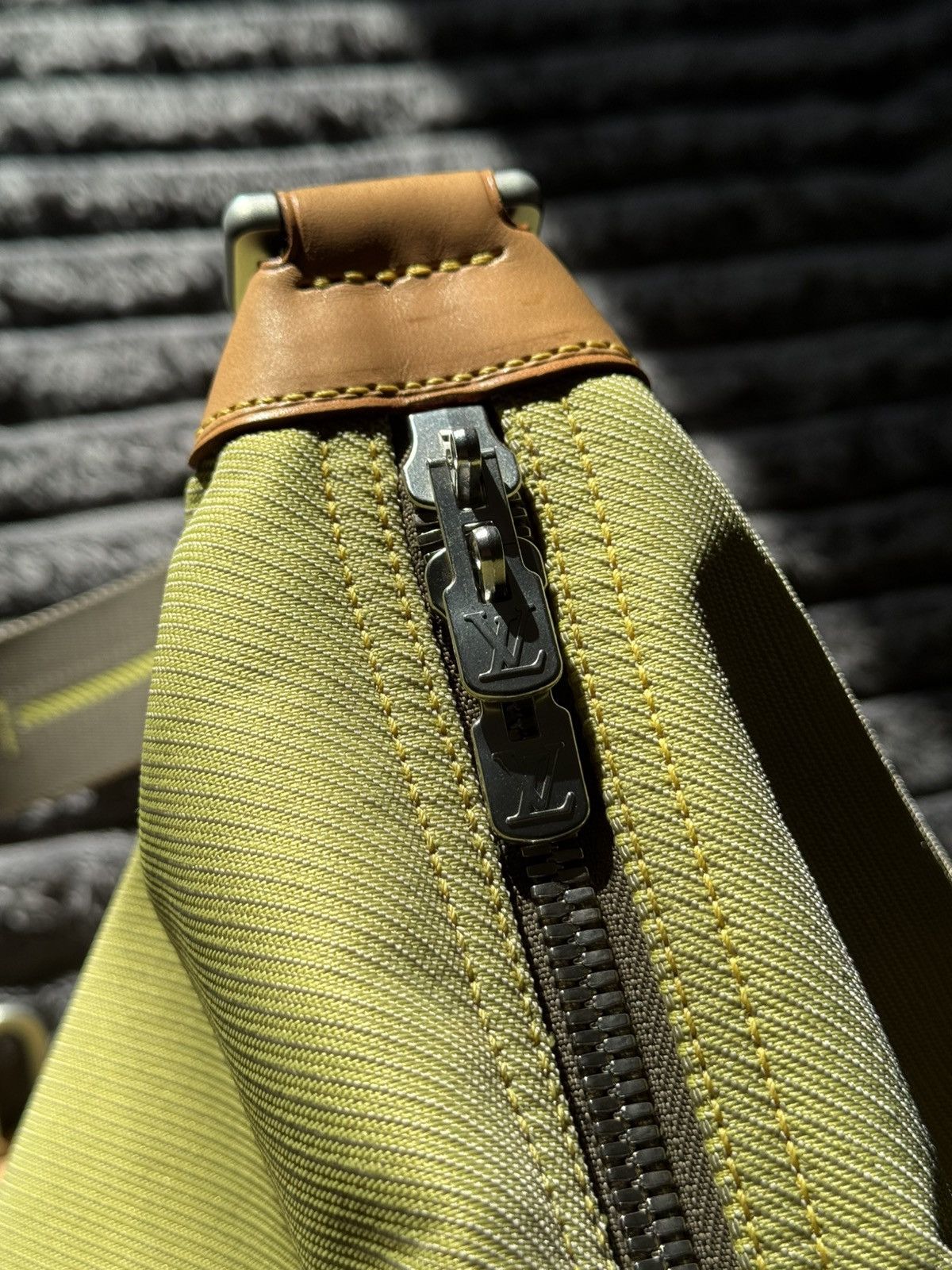 Louis Vuitton Louis Vuitton Limited Edition LV Cup America Cube Bag Size ONE SIZE - 14 Thumbnail