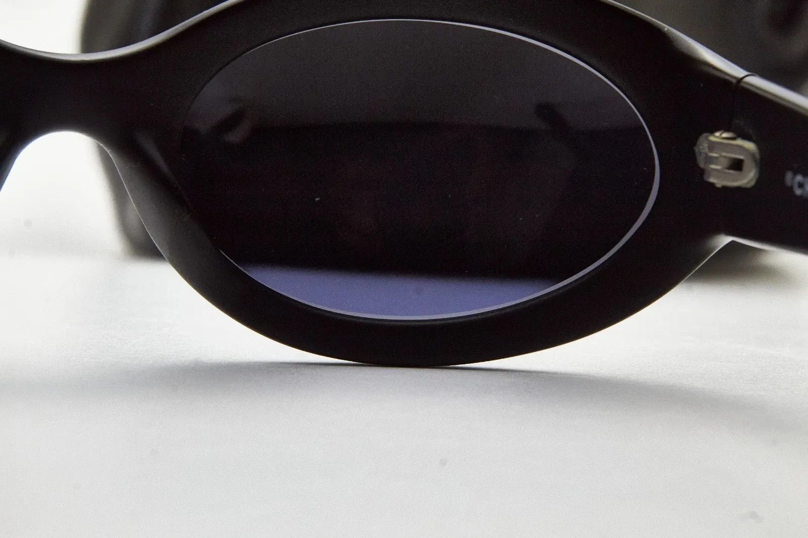 Chanel CHANEL 5017 Bold Rave Eggs chunky sunglass 1990s Size ONE SIZE - 8 Thumbnail