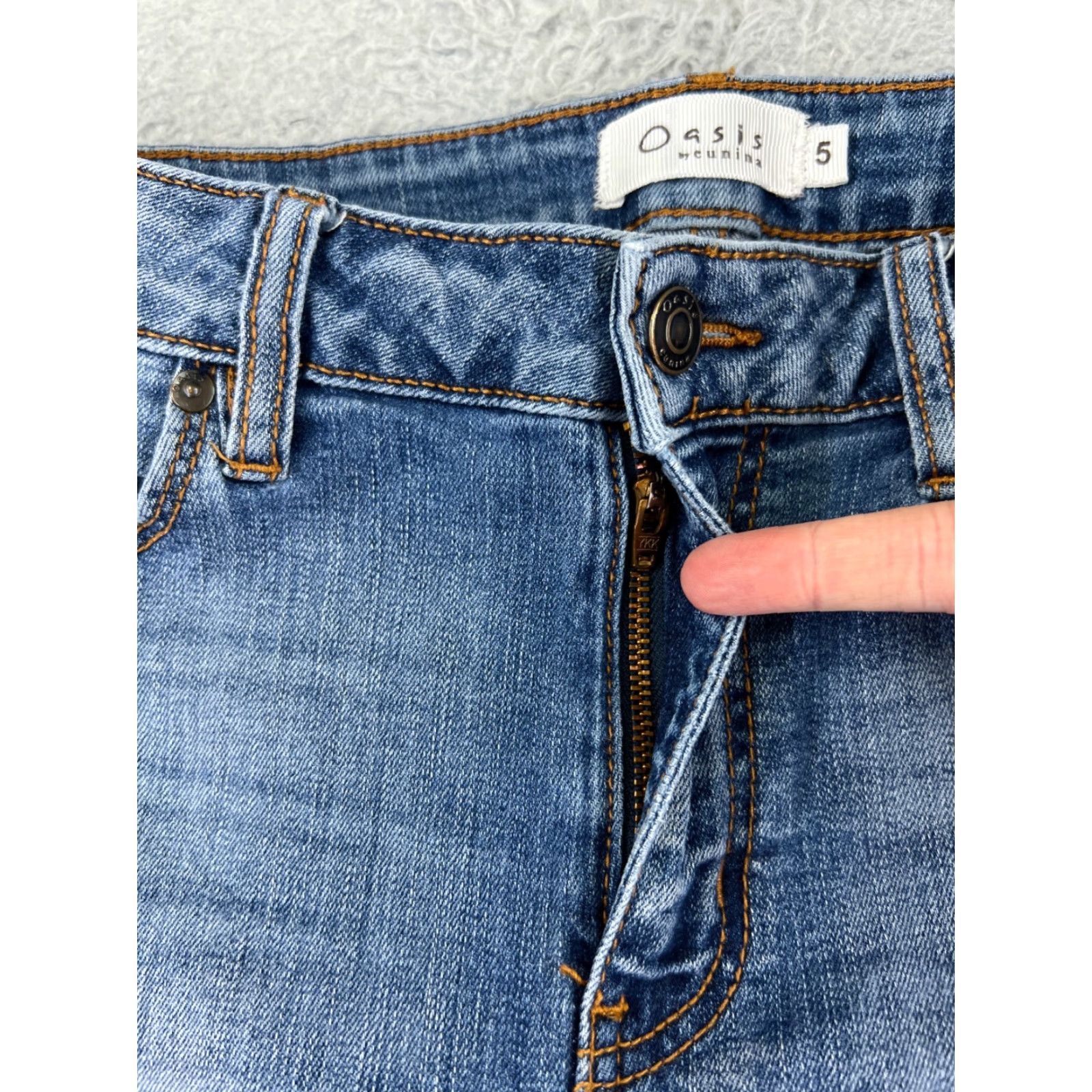 Vintage VINTAGE Oasis by Eunina Jeans Womens 5 Blue Denim Distressed Cotton Spandex Skinny Logo Zipper Button 5-Pocket Men's? Size 27" / US 4 / IT 40 - 5 Thumbnail