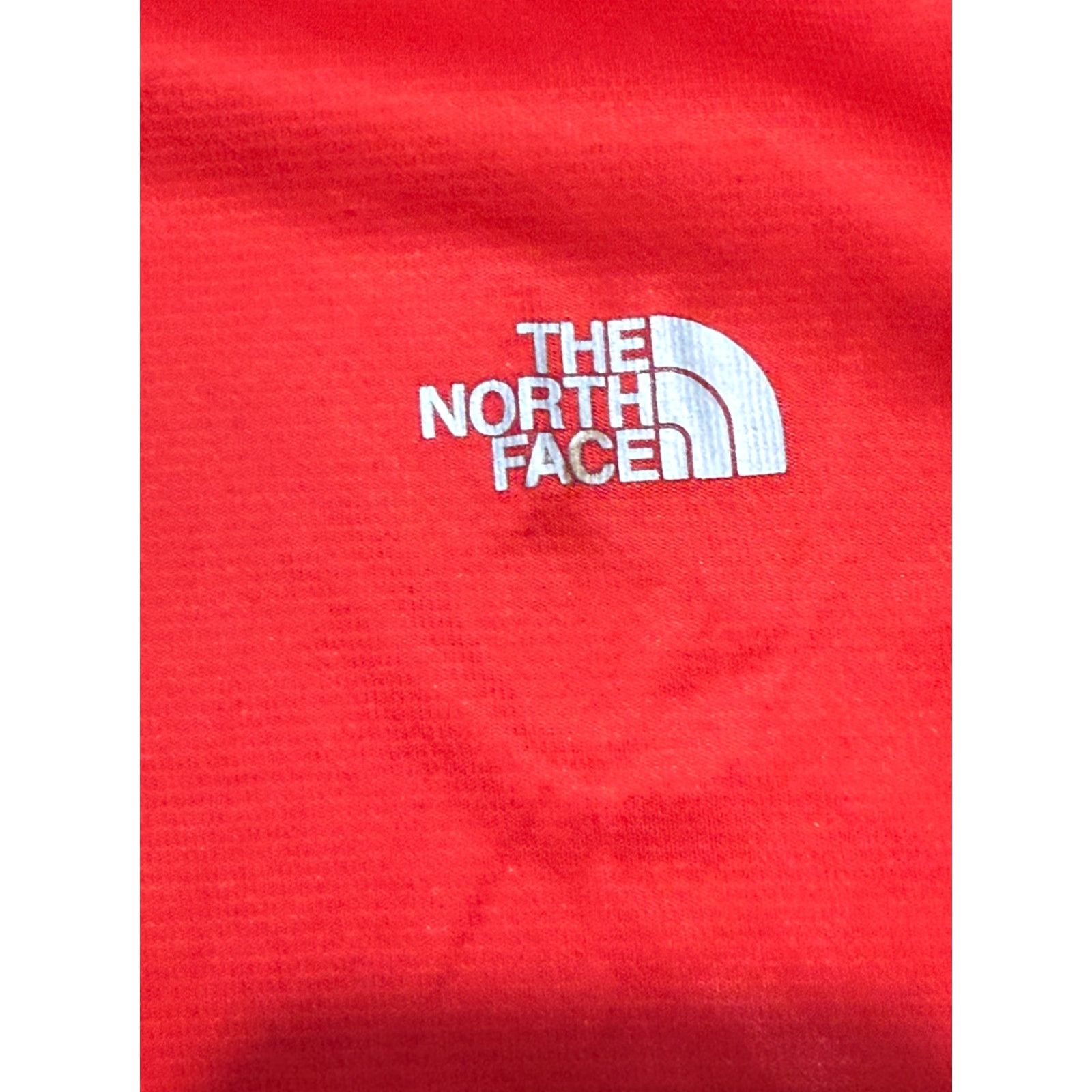 The North Face The North Face Shirt Men's XL Red Black Athletic Wear Crewneck Shirt XL Men's Red The North Face Crewneck athletic wear shirt Size US XL / EU 56 / 4 - 5 Thumbnail