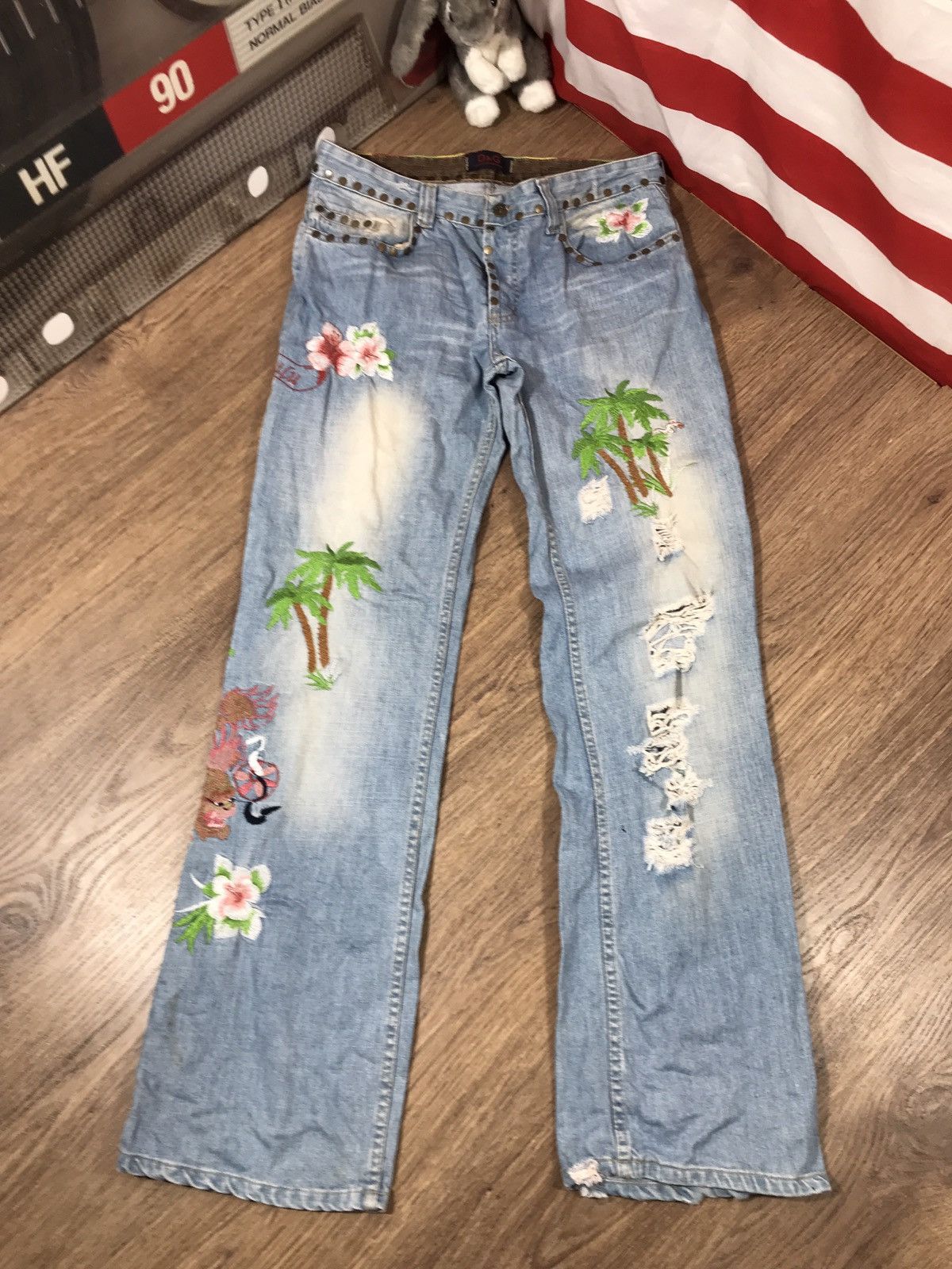 image of Dolce Gabbana x Vintage Tropical Embroidered Hawaii Honolulu Jeans in Blue, Men's (Size 33)